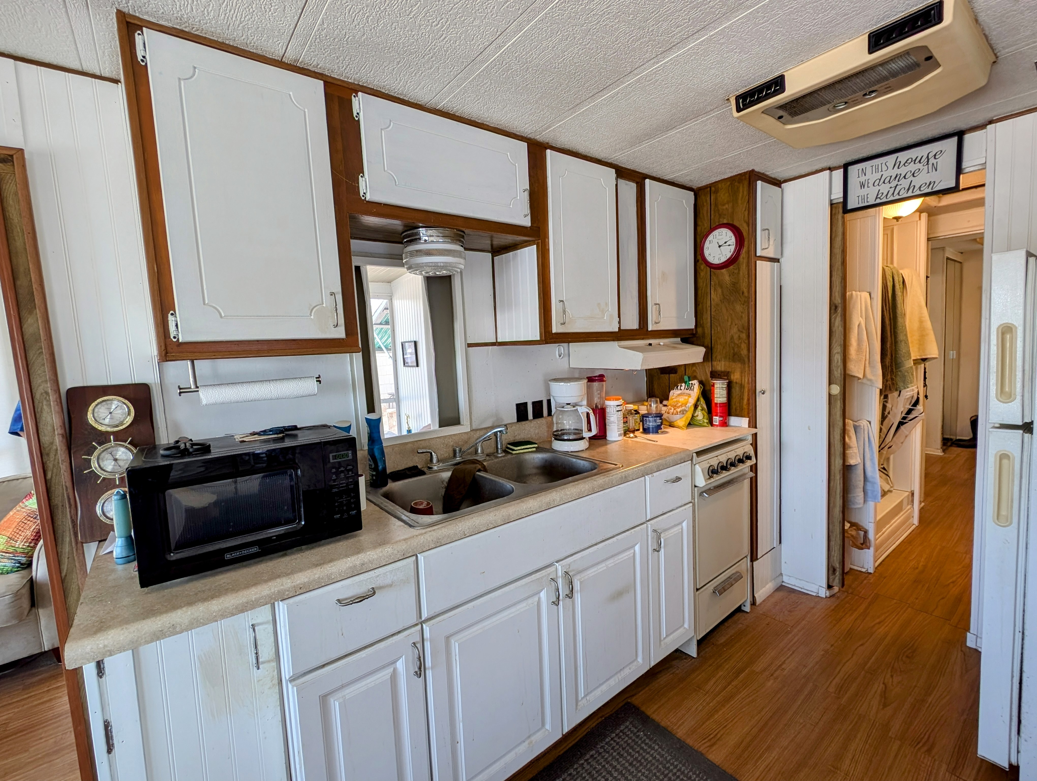 2206 Chaney Drive, Lot 353, Ruskin, Florida 33570, 1 Bedroom Bedrooms, ,1 BathroomBathrooms,55-Plus Mobile Home,For Sale,Chaney Drive, Lot 353,3567