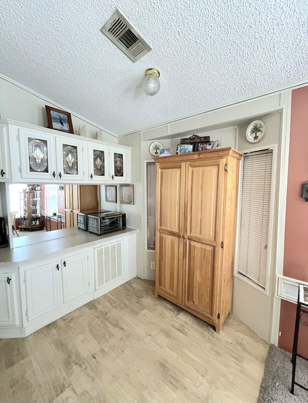 800 Kay Road, Lot 1127, Bradenton, Florida 34212, 2 Bedrooms Bedrooms, ,1 BathroomBathrooms,All - Age Mobile Home,For Sale,Kay Road, Lot 1127,3568