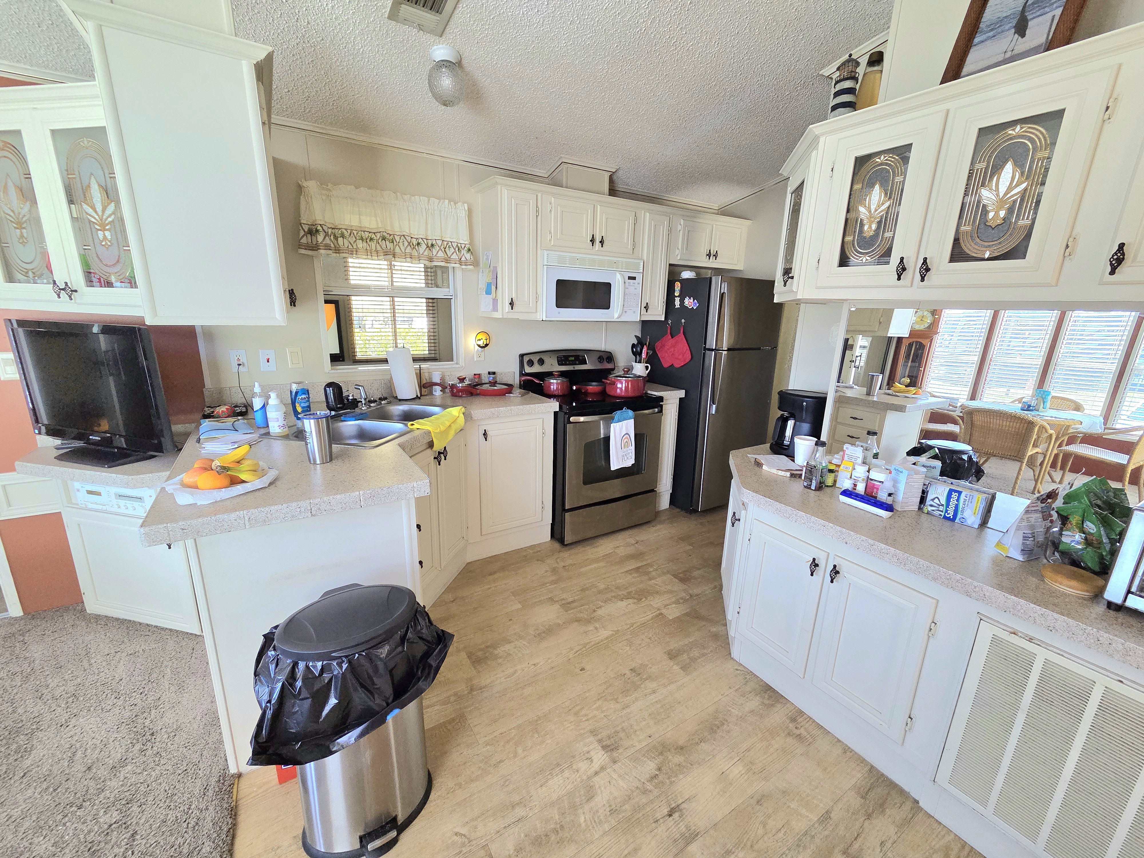 800 Kay Road, Lot 1127, Bradenton, Florida 34212, 2 Bedrooms Bedrooms, ,1 BathroomBathrooms,All - Age Mobile Home,For Sale,Kay Road, Lot 1127,3568