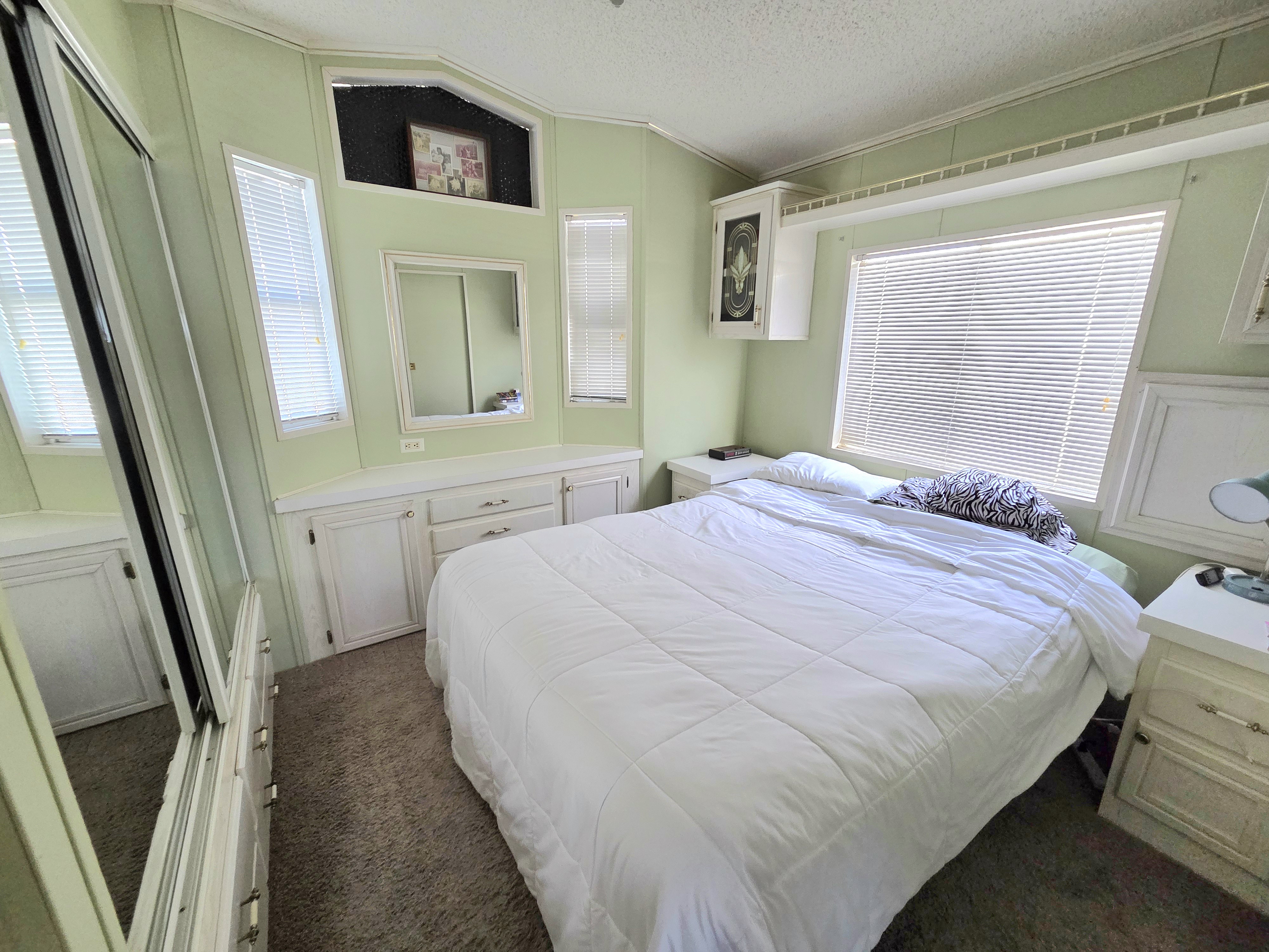 800 Kay Road, Lot 1127, Bradenton, Florida 34212, 2 Bedrooms Bedrooms, ,1 BathroomBathrooms,All - Age Mobile Home,For Sale,Kay Road, Lot 1127,3568