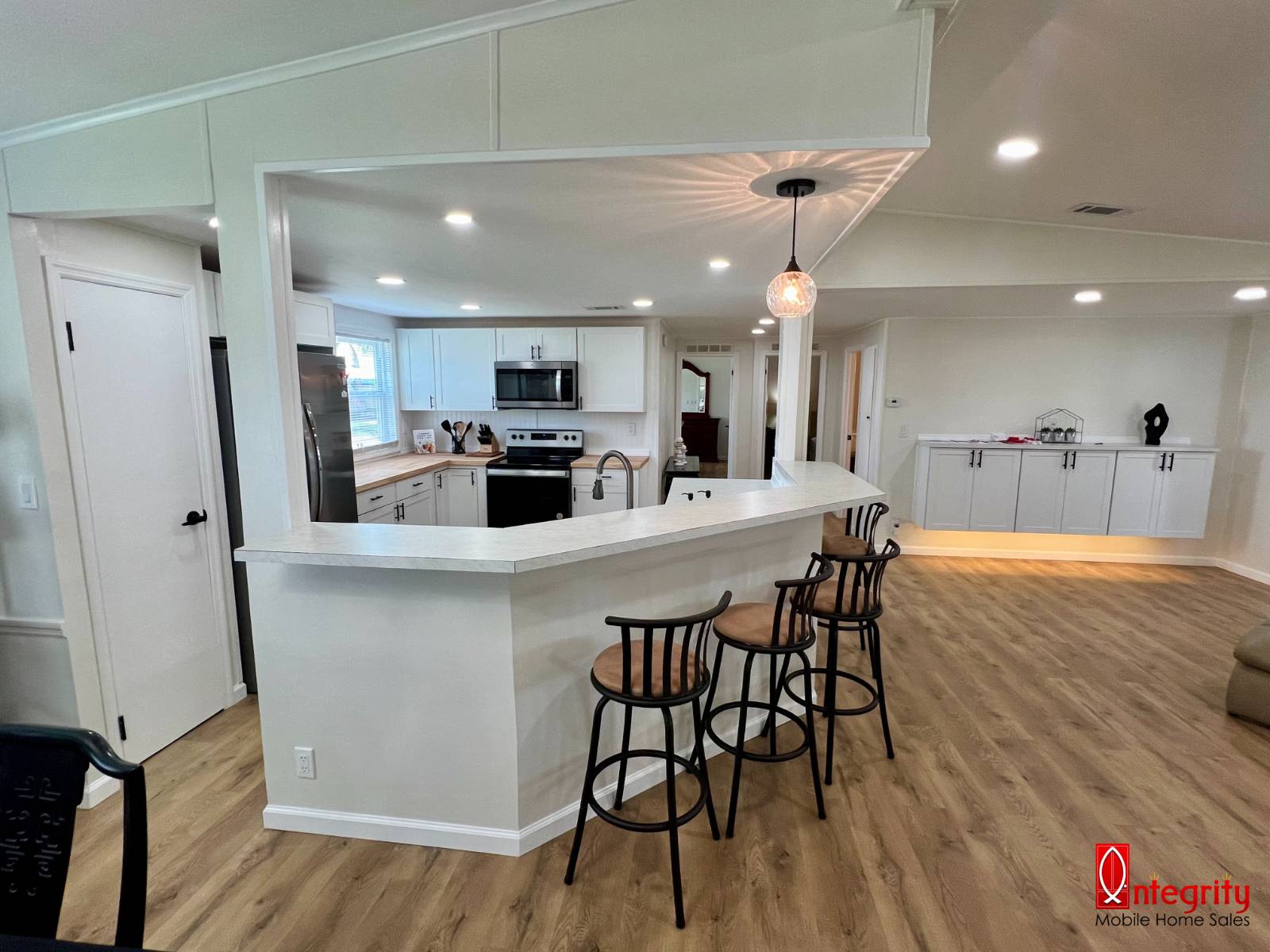 4211 Long Lake Way, Ellenton, Florida 34222, 2 Bedrooms Bedrooms, ,2 BathroomsBathrooms,55-Plus Mobile Home,For Sale,Long Lake,3574