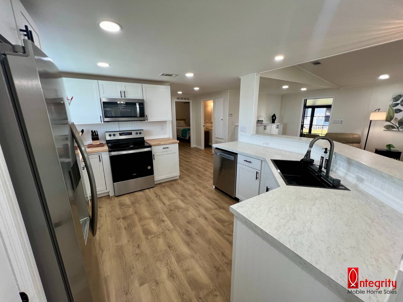 4211 Long Lake Way, Ellenton, Florida 34222, 2 Bedrooms Bedrooms, ,2 BathroomsBathrooms,55-Plus Mobile Home,For Sale,Long Lake,3574