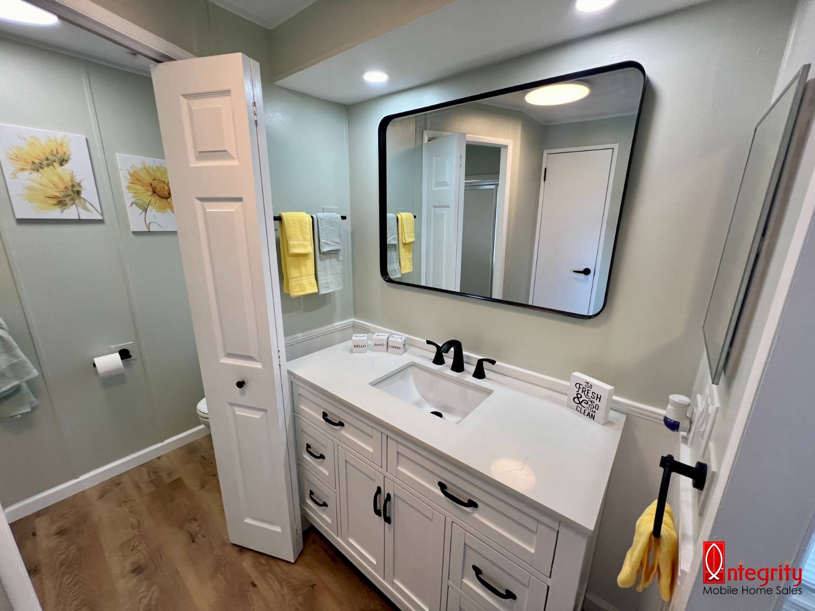 4211 Long Lake Way, Ellenton, Florida 34222, 2 Bedrooms Bedrooms, ,2 BathroomsBathrooms,55-Plus Mobile Home,For Sale,Long Lake,3574