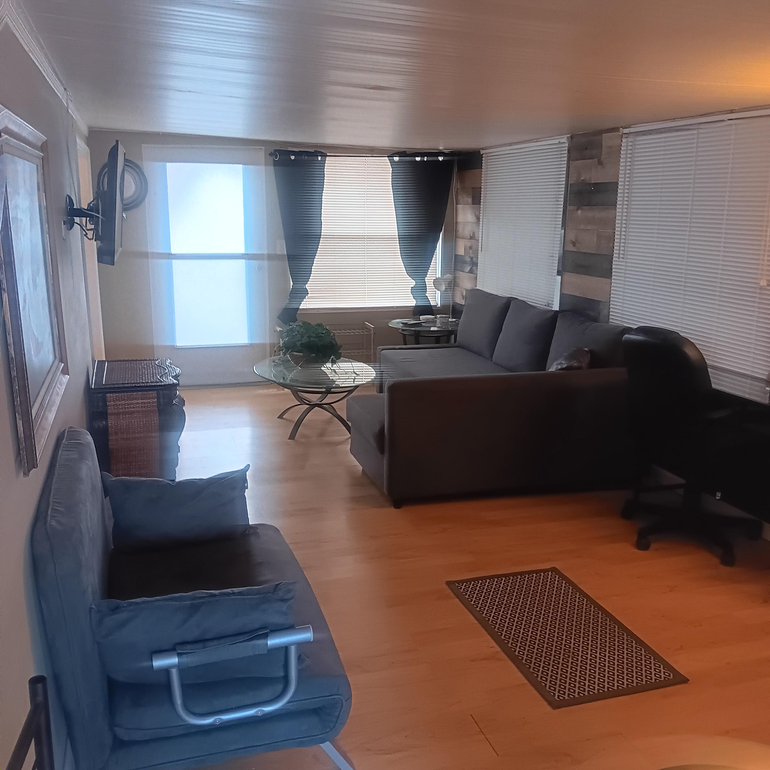 4095 Honolulu Drive, Ruskin, Florida 33570, 1 Bedroom Bedrooms, ,1 BathroomBathrooms,All - Age Mobile Home,For Sale,Honolulu Drive,3579