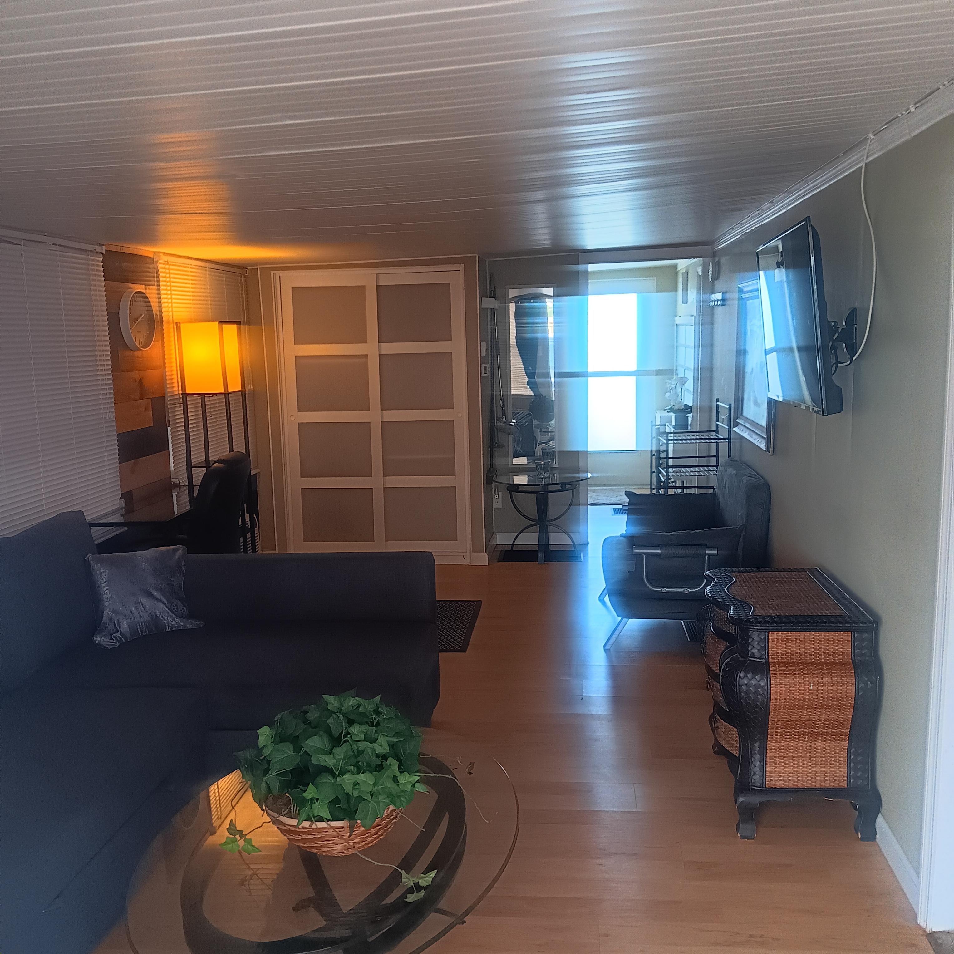 4095 Honolulu Drive, Ruskin, Florida 33570, 1 Bedroom Bedrooms, ,1 BathroomBathrooms,All - Age Mobile Home,For Sale,Honolulu Drive,3579