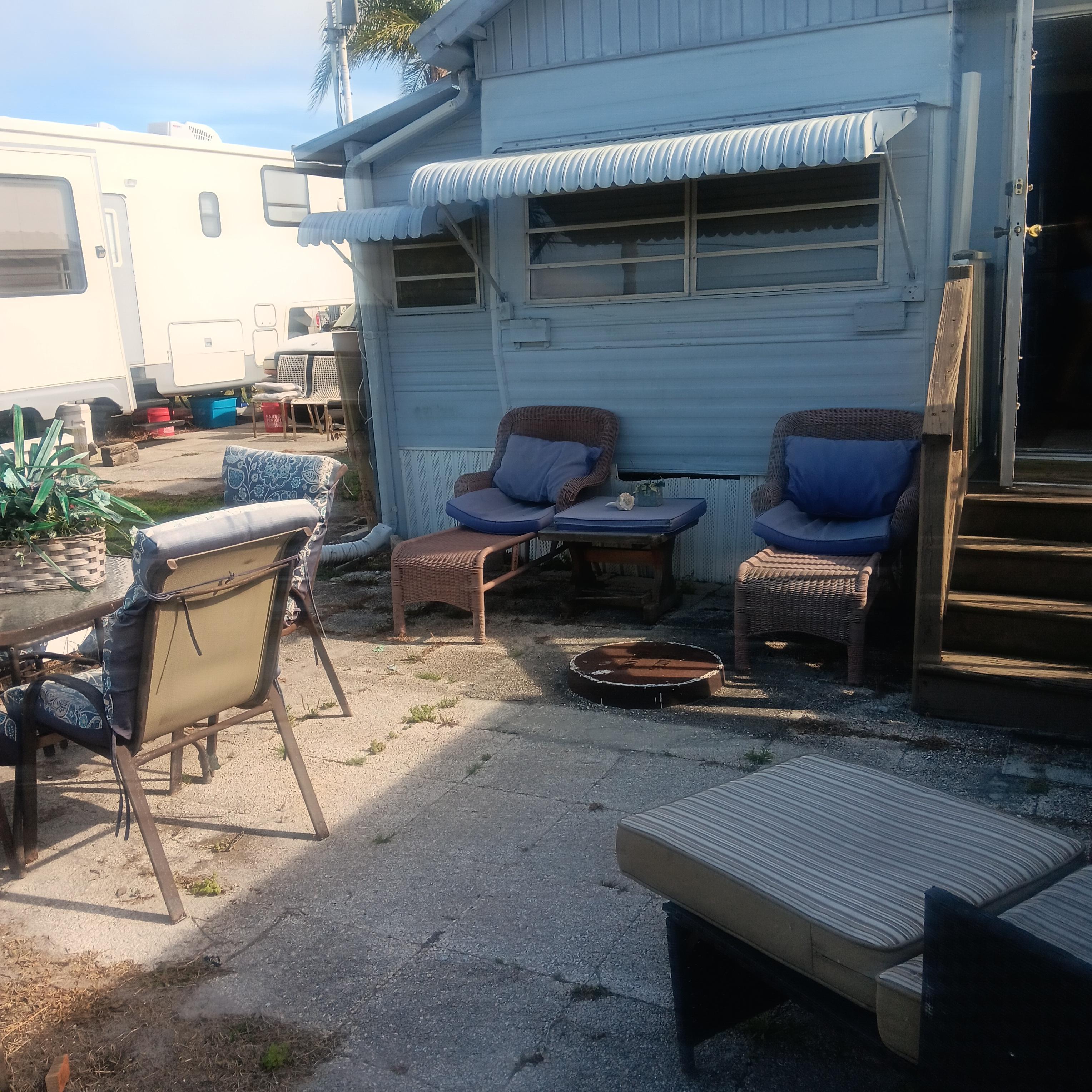 4095 Honolulu Drive, Ruskin, Florida 33570, 1 Bedroom Bedrooms, ,1 BathroomBathrooms,All - Age Mobile Home,For Sale,Honolulu Drive,3579