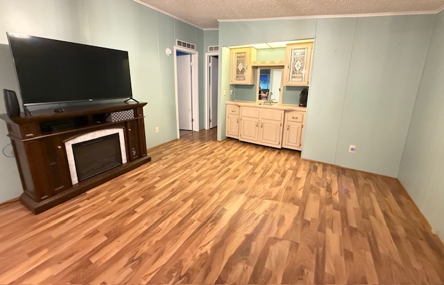 100 Hampton Road, Lot 218, Clearwater, Florida 33759, 2 Bedrooms Bedrooms, ,2 BathroomsBathrooms,55-Plus Mobile Home,For Sale,Hampton Road, Lot 218,3587