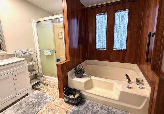 100 Hampton Road, Lot 218, Clearwater, Florida 33759, 2 Bedrooms Bedrooms, ,2 BathroomsBathrooms,55-Plus Mobile Home,For Sale,Hampton Road, Lot 218,3587