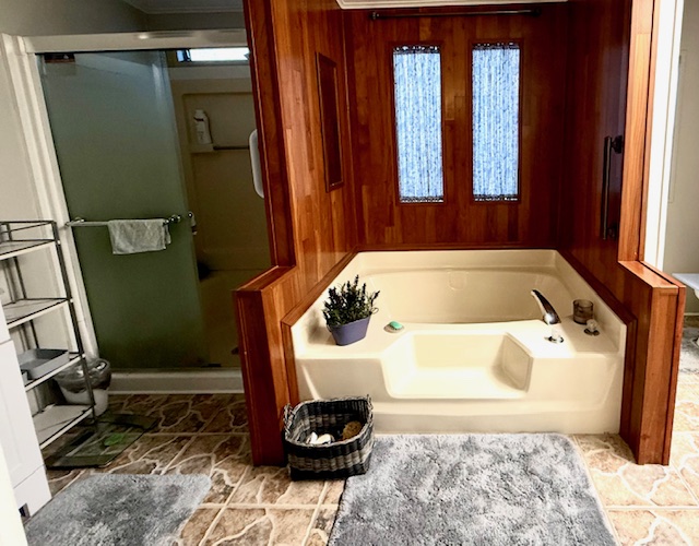 100 Hampton Road, Lot 218, Clearwater, Florida 33759, 2 Bedrooms Bedrooms, ,2 BathroomsBathrooms,55-Plus Mobile Home,For Sale,Hampton Road, Lot 218,3587