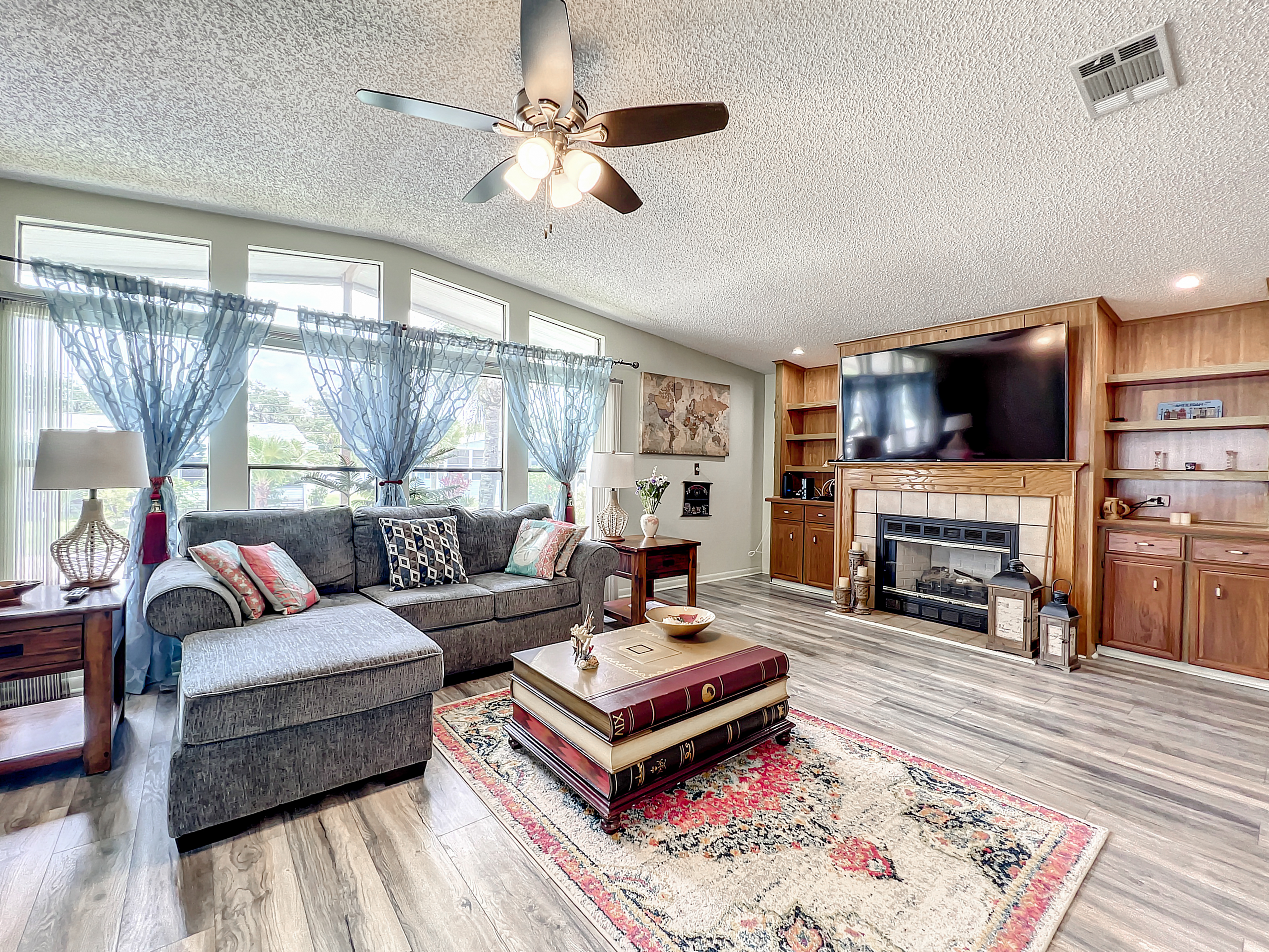 3811 Buena Vista Drive South, Ellenton, Florida 34222, 2 Bedrooms Bedrooms, ,2 BathroomsBathrooms,55-Plus Mobile Home,For Sale,Buena Vista Drive South,3601