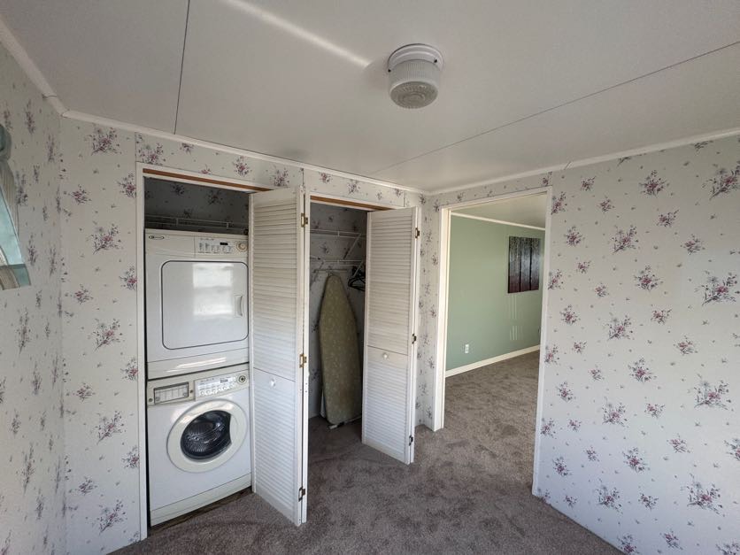 6633 53rd Avenue East, Lot C43, Bradenton, Florida 34203, 2 Bedrooms Bedrooms, ,1 BathroomBathrooms,55-Plus Mobile Home,For Sale,53rd Avenue East, Lot C43,3618