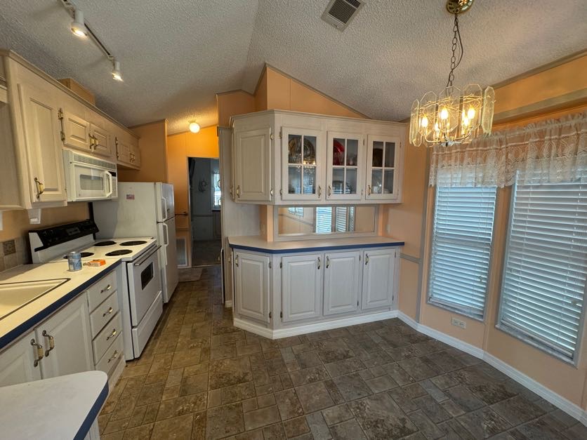 6633 53rd Avenue East, Lot C43, Bradenton, Florida 34203, 2 Bedrooms Bedrooms, ,1 BathroomBathrooms,55-Plus Mobile Home,For Sale,53rd Avenue East, Lot C43,3618