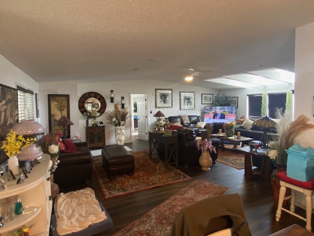 4324 Dirkshire Loop, Lakeland, Florida 33801, 3 Bedrooms Bedrooms, ,2 BathroomsBathrooms,55-Plus Mobile Home,For Sale,Dirkshire Loop,3619