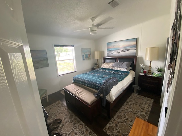 4324 Dirkshire Loop, Lakeland, Florida 33801, 3 Bedrooms Bedrooms, ,2 BathroomsBathrooms,55-Plus Mobile Home,For Sale,Dirkshire Loop,3619