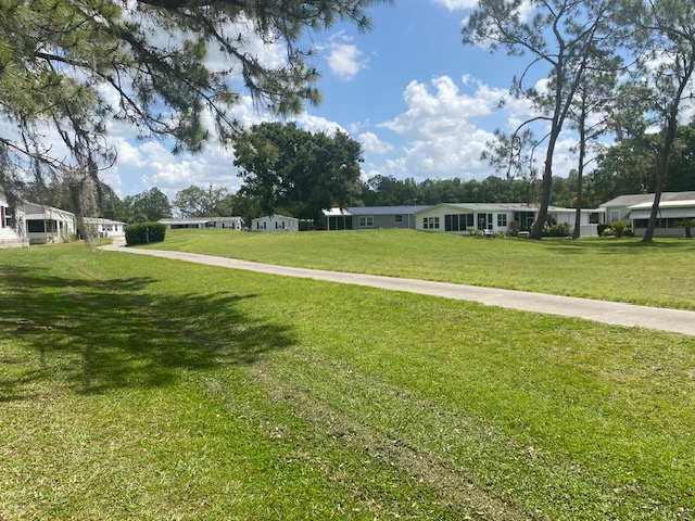 4324 Dirkshire Loop, Lakeland, Florida 33801, 3 Bedrooms Bedrooms, ,2 BathroomsBathrooms,55-Plus Mobile Home,For Sale,Dirkshire Loop,3619