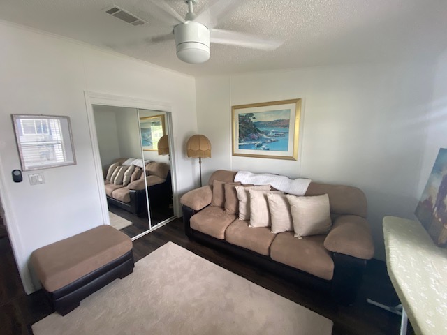 4324 Dirkshire Loop, Lakeland, Florida 33801, 3 Bedrooms Bedrooms, ,2 BathroomsBathrooms,55-Plus Mobile Home,For Sale,Dirkshire Loop,3619