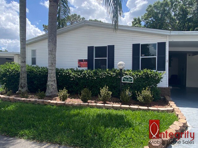 4324 Dirkshire Loop, Lakeland, Florida 33801, 3 Bedrooms Bedrooms, ,2 BathroomsBathrooms,55-Plus Mobile Home,For Sale,Dirkshire Loop,3619
