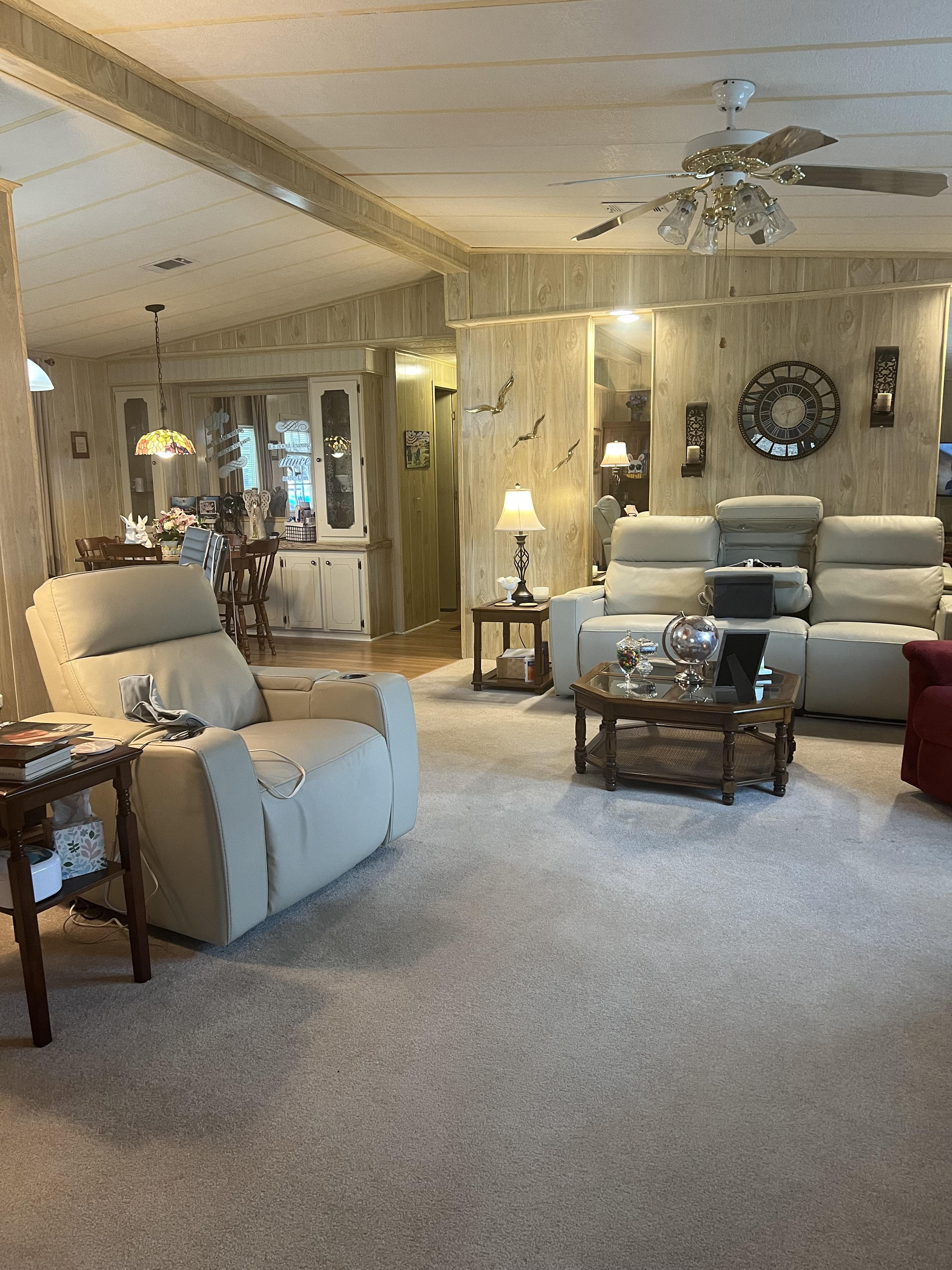 5700 Bayshore Road, Lot 315, Palmetto, Florida 34221, 2 Bedrooms Bedrooms, ,2 BathroomsBathrooms,55-Plus Mobile Home,For Sale,Bayshore Road, Lot 315,3622