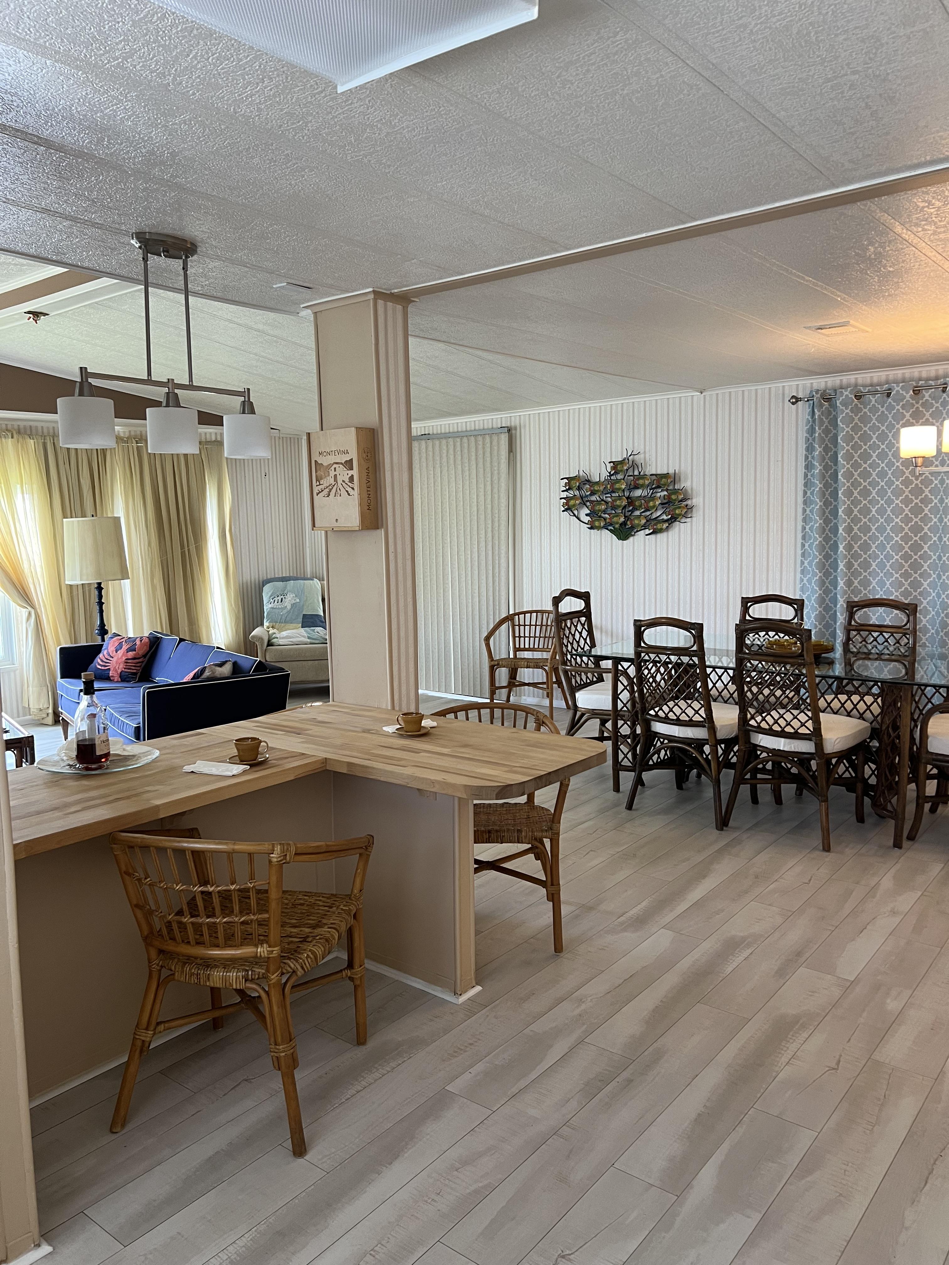 5700 Bayshore Road, Lot 709, Palmetto, Florida 34221, 2 Bedrooms Bedrooms, ,2 BathroomsBathrooms,55-Plus Mobile Home,For Sale,Bayshore Road, Lot 709,3623