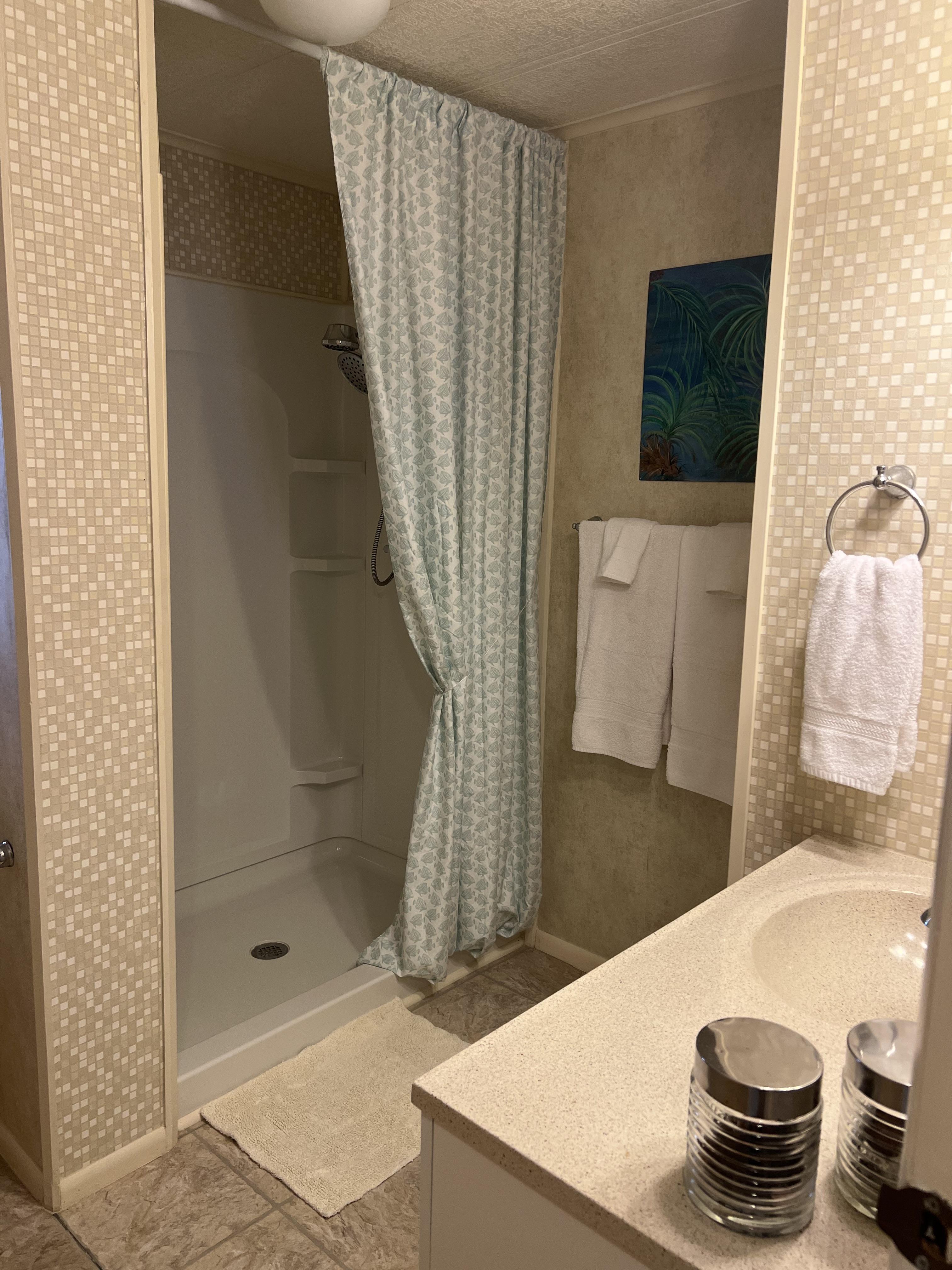 5700 Bayshore Road, Lot 709, Palmetto, Florida 34221, 2 Bedrooms Bedrooms, ,2 BathroomsBathrooms,55-Plus Mobile Home,For Sale,Bayshore Road, Lot 709,3623