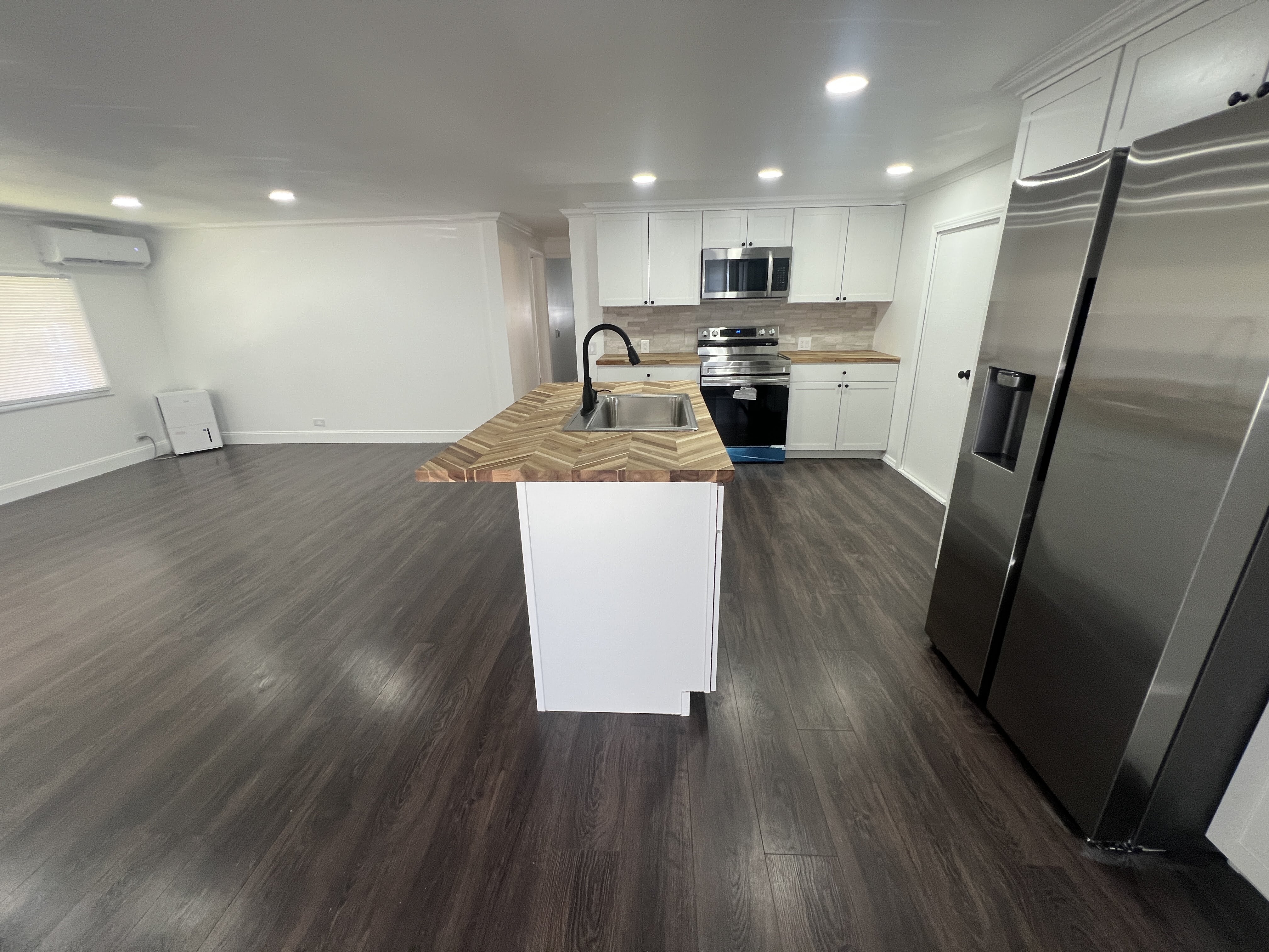 4300 E Bay Drive, Lot 322, Clearwater, Florida 33764, 2 Bedrooms Bedrooms, ,2 BathroomsBathrooms,55-Plus Mobile Home,For Sale,E Bay Drive, Lot 322,3633