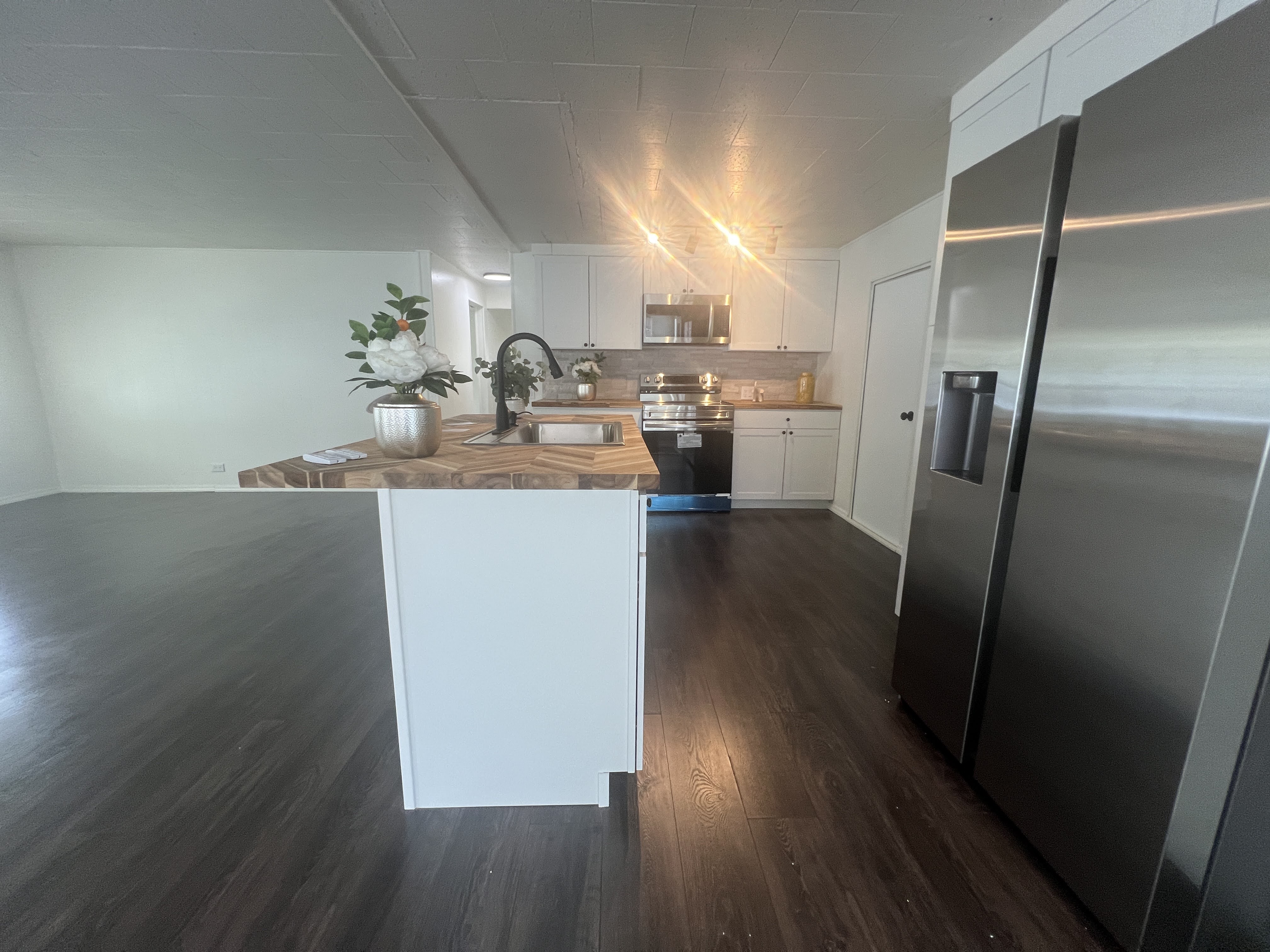 4300 E Bay Drive, Lot 322, Clearwater, Florida 33764, 2 Bedrooms Bedrooms, ,2 BathroomsBathrooms,55-Plus Mobile Home,For Sale,E Bay Drive, Lot 322,3633