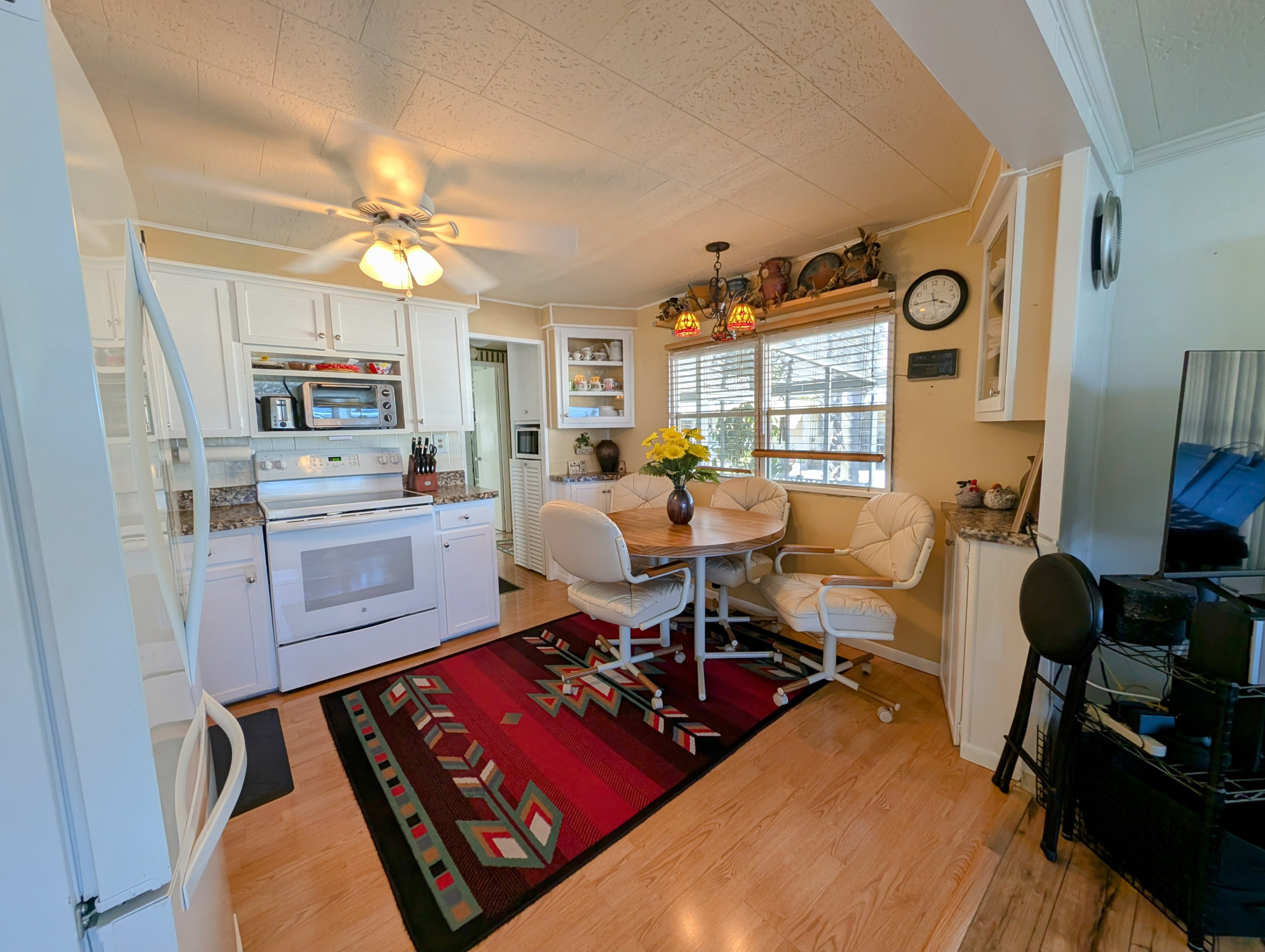 2509 Turtleback Way, Ruskin, Florida 33570, 1 Bedroom Bedrooms, ,1 BathroomBathrooms,55-Plus Mobile Home,For Sale,Turtleback Way,3636