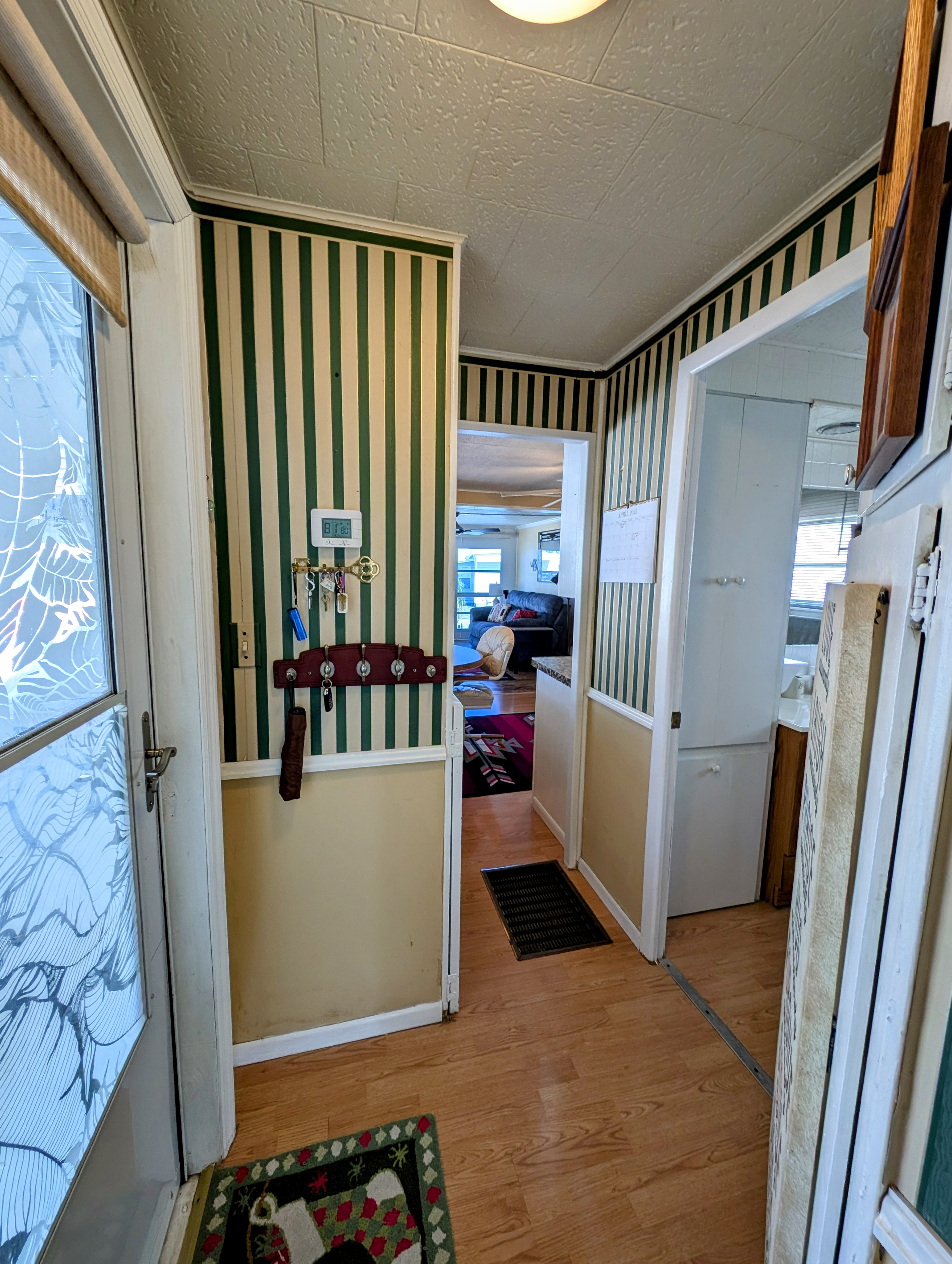 2509 Turtleback Way, Ruskin, Florida 33570, 1 Bedroom Bedrooms, ,1 BathroomBathrooms,55-Plus Mobile Home,For Sale,Turtleback Way,3636