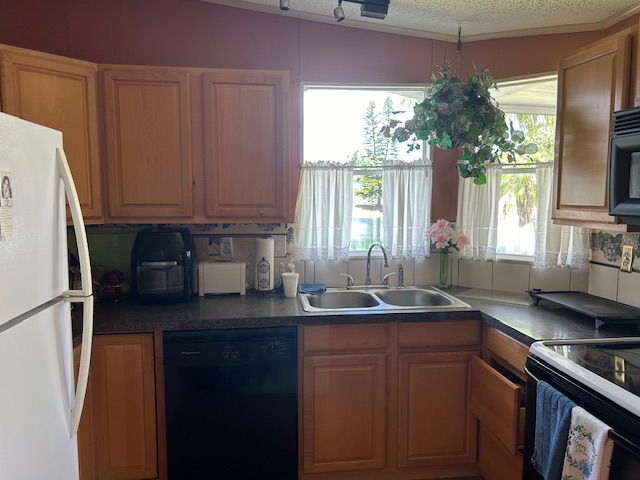 6804 Palmetto Grove, Ellenton, Florida 34222, 2 Bedrooms Bedrooms, ,2 BathroomsBathrooms,55-Plus Mobile Home,For Sale,Palmetto Grove,3639