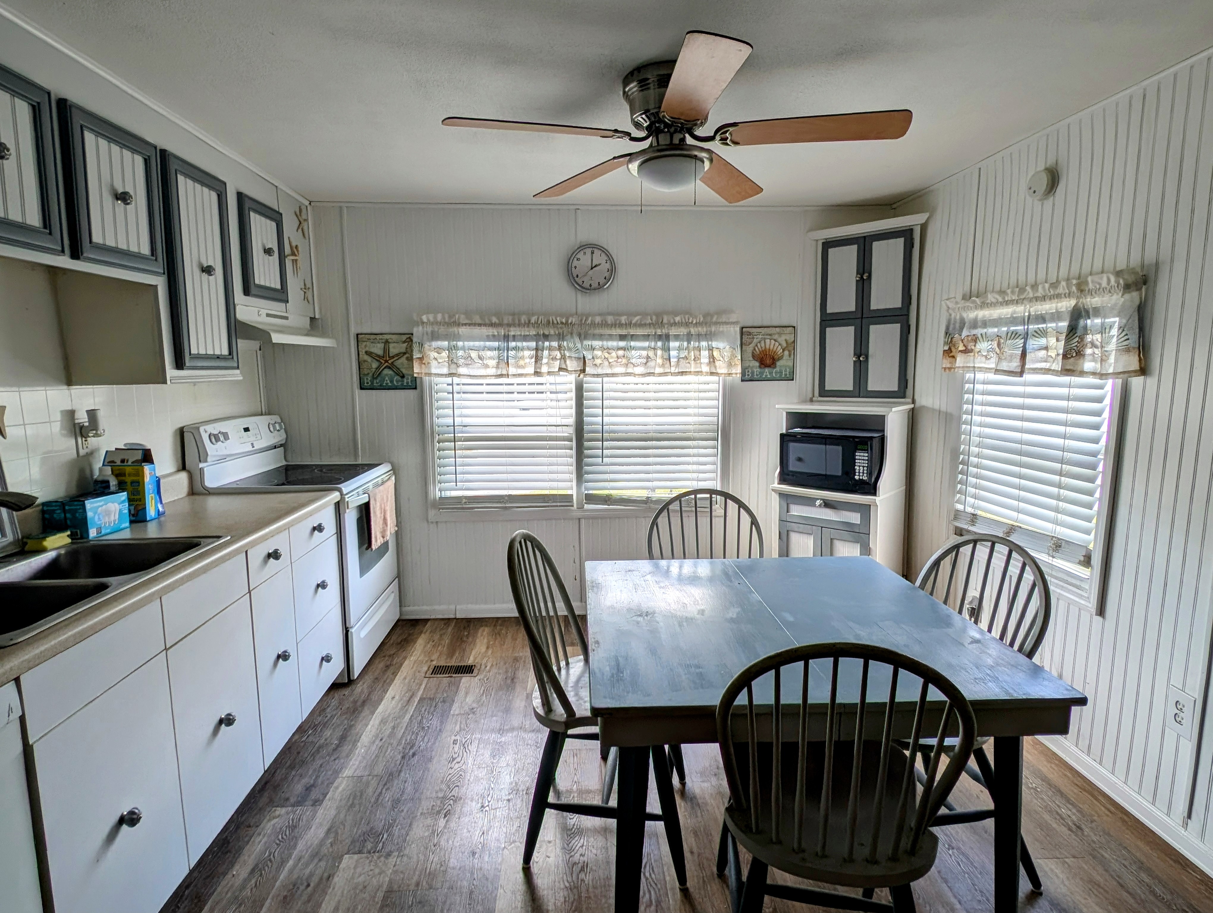 1310 Quarterdeck Lane, Ruskin, Florida 33570, 2 Bedrooms Bedrooms, ,1 BathroomBathrooms,55-Plus Mobile Home,For Sale,Quarterdeck Lane,3667
