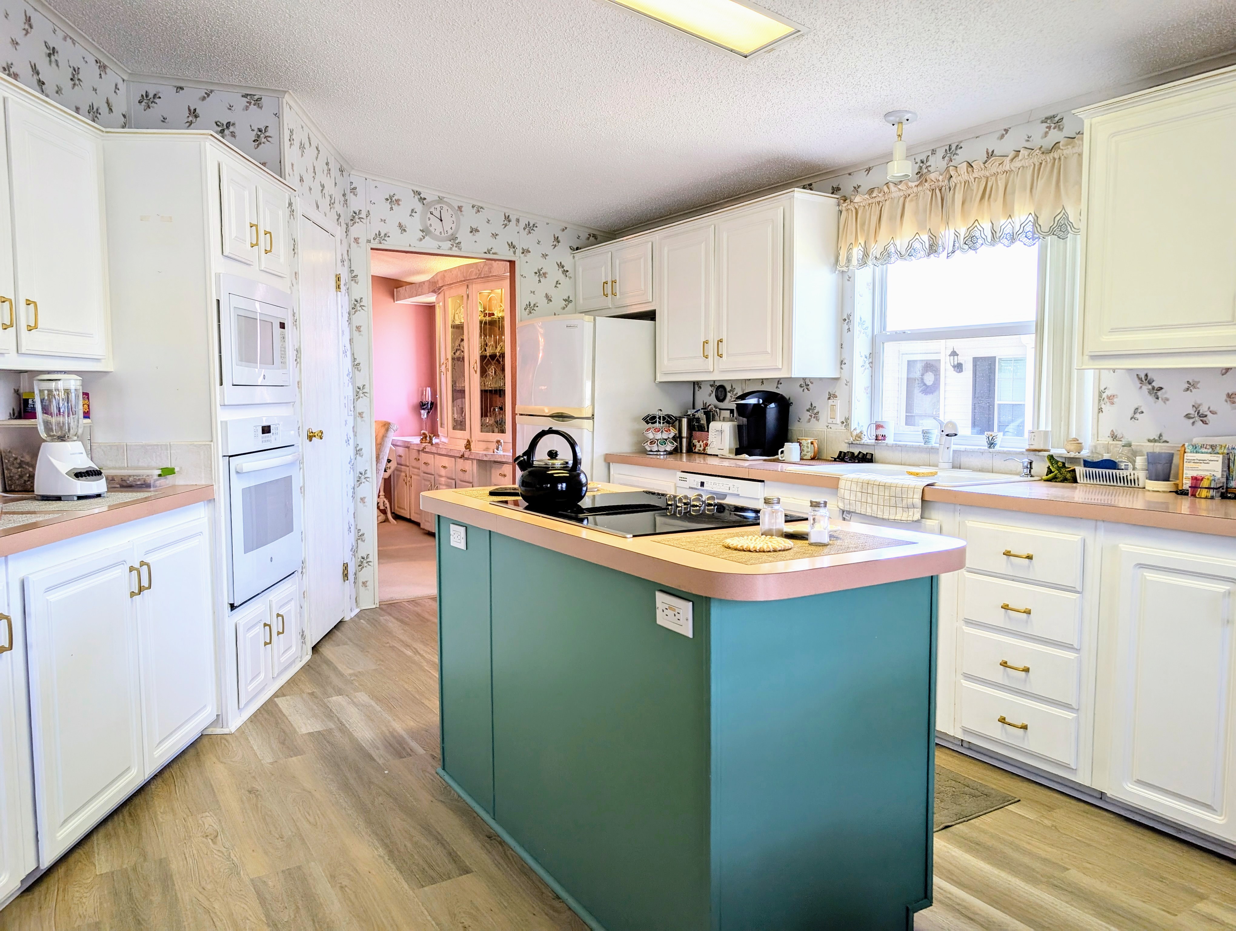 120 Juniper Trace, Parrish, Florida 34219, 2 Bedrooms Bedrooms, ,2 BathroomsBathrooms,55-Plus Mobile Home,For Sale,Juniper Trace,3673