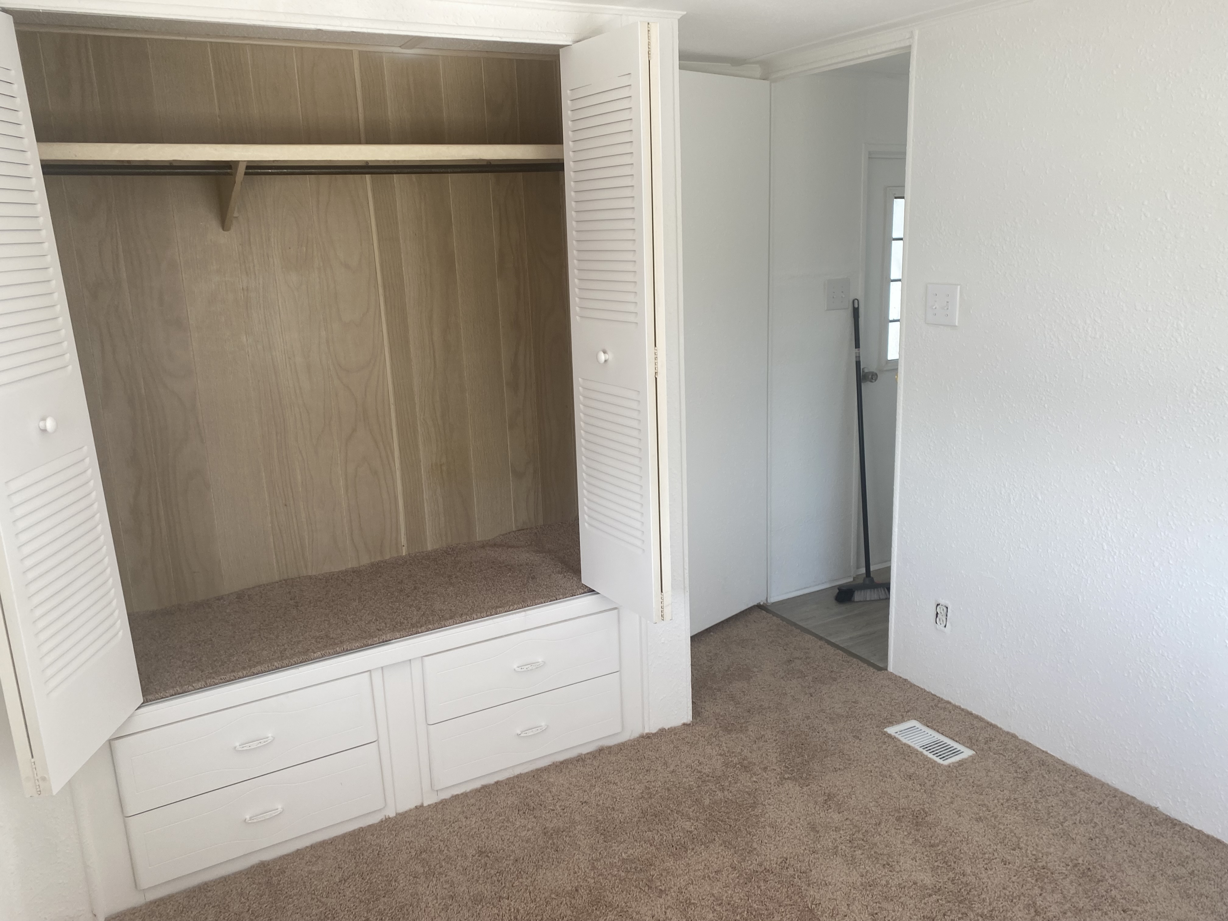 1153 Castleberry Road, Melbourne, Florida 32901, 2 Bedrooms Bedrooms, ,1 BathroomBathrooms,55-Plus Mobile Home,For Sale,Castleberry Road,3677