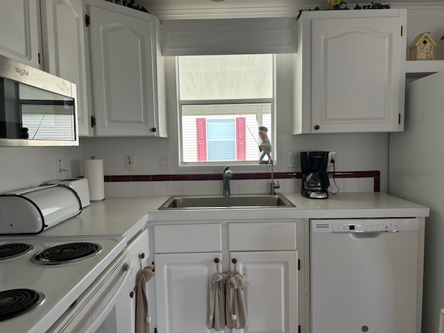 3520 Lauren Ct, Ellenton, Florida 34222, 2 Bedrooms Bedrooms, ,2 BathroomsBathrooms,55-Plus Mobile Home,For Sale,Lauren Ct,3679