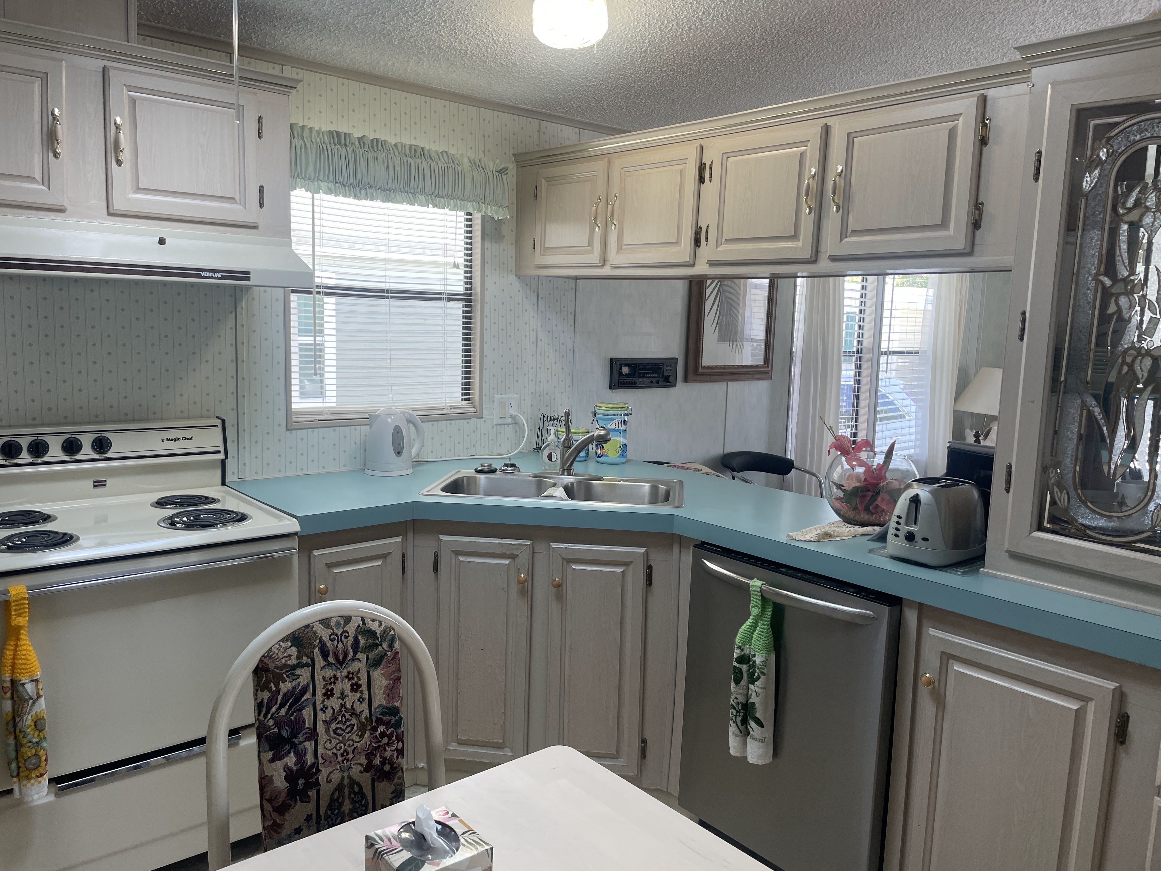 1071 Donegan Road, Lot 1554, Largo, Florida 33771, 2 Bedrooms Bedrooms, ,2 BathroomsBathrooms,55-Plus Mobile Home,For Sale,Donegan Road, Lot 1554,3688