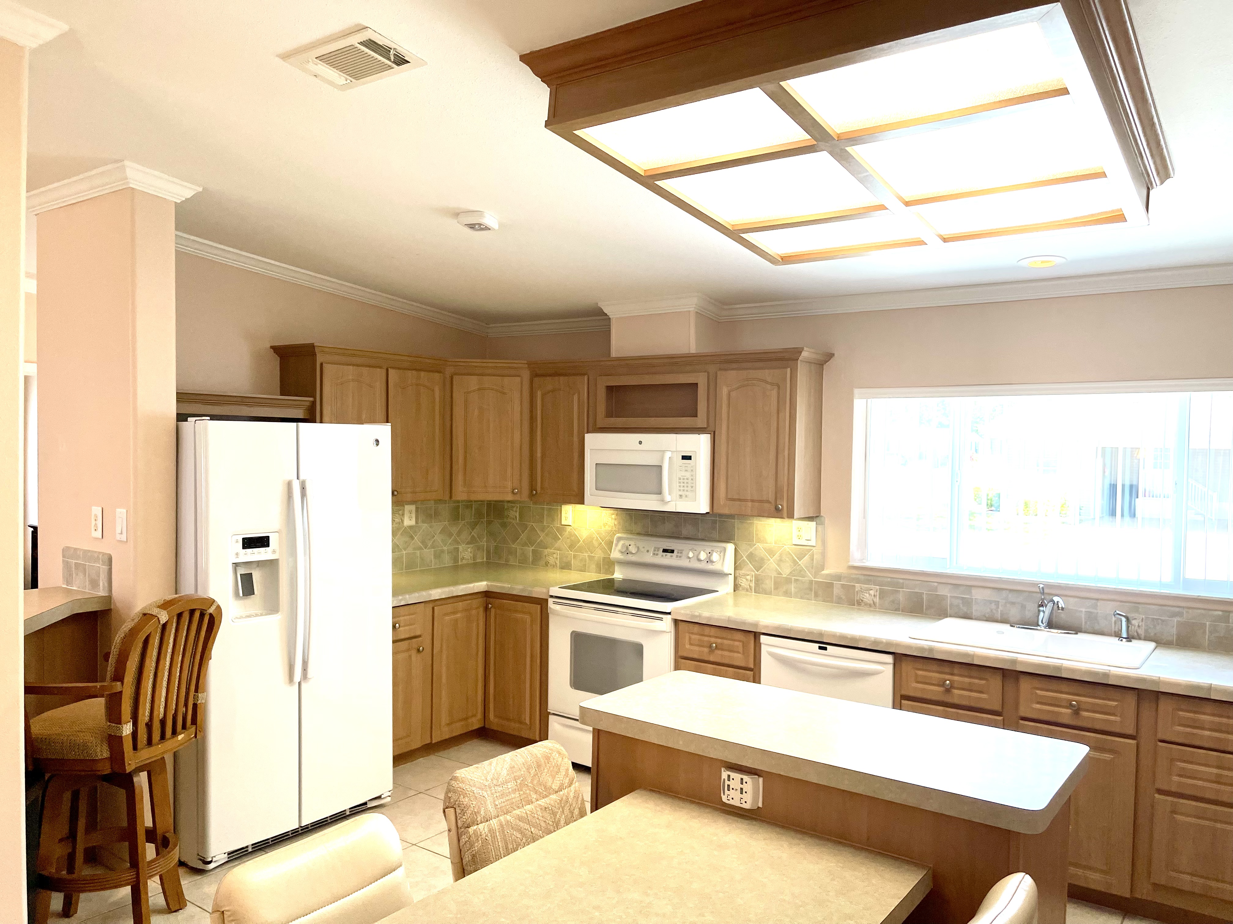 3551 Lauren Court, Ellenton, Florida 34222, 3 Bedrooms Bedrooms, ,2 BathroomsBathrooms,55-Plus Mobile Home,For Sale,Lauren Court,3695