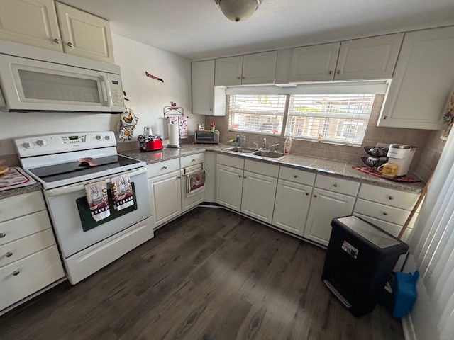 2419 Gulf to Bay Blvd, Lot 712, Clearwater, Florida 33765, 1 Bedroom Bedrooms, ,1 BathroomBathrooms,55-Plus Mobile Home,For Sale,Gulf to Bay Blvd, Lot 712,3700