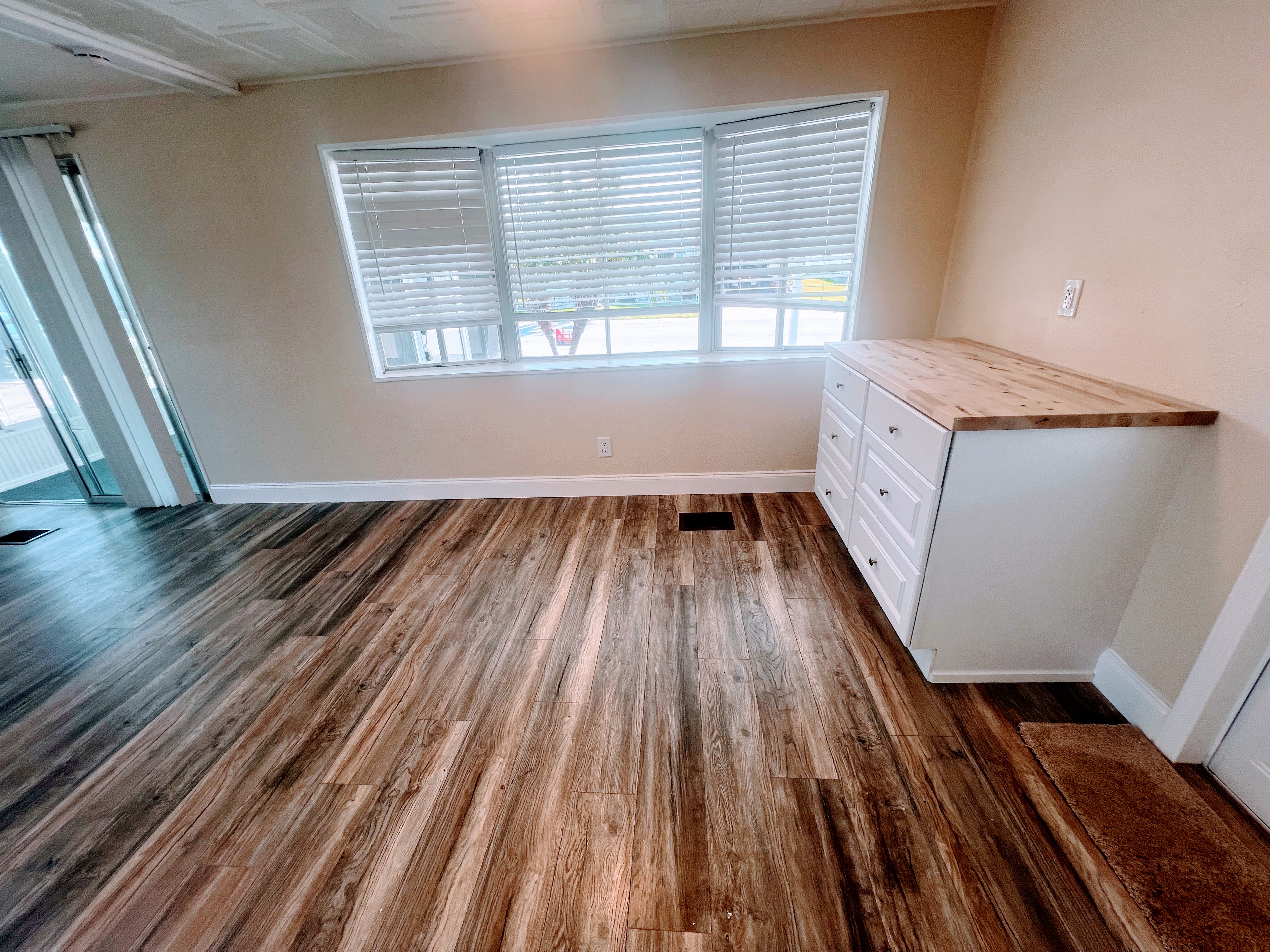 29081 US Hwy 19 N, Lot 256, Clearwater, Florida 33761, 2 Bedrooms Bedrooms, ,2 BathroomsBathrooms,55-Plus Mobile Home,For Sale,US Hwy 19 N, Lot 256,3704