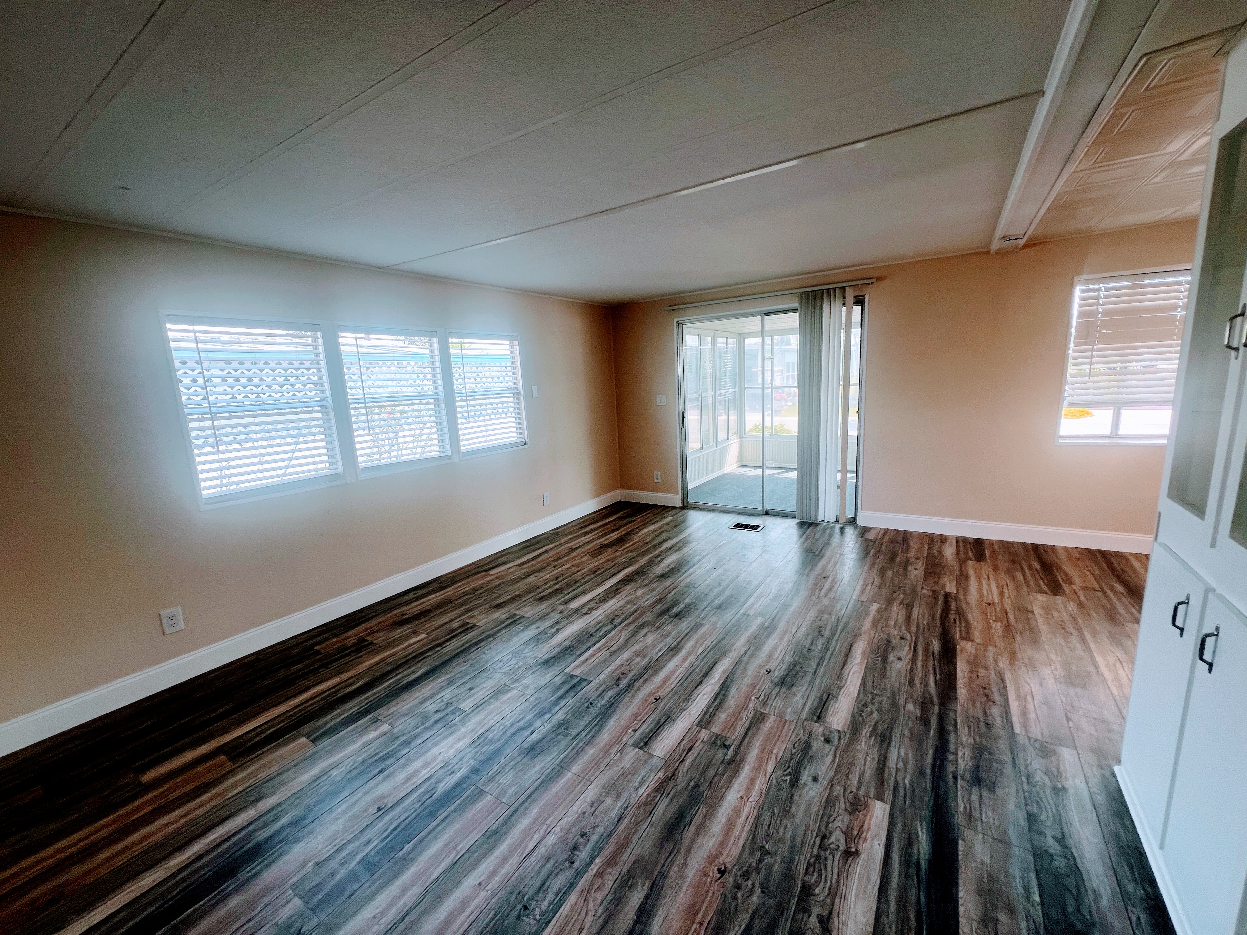 29081 US Hwy 19 N, Lot 256, Clearwater, Florida 33761, 2 Bedrooms Bedrooms, ,2 BathroomsBathrooms,55-Plus Mobile Home,For Sale,US Hwy 19 N, Lot 256,3704