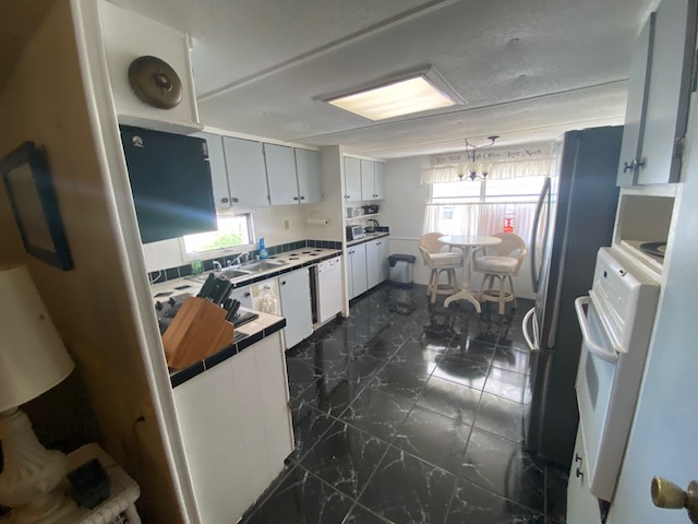 1208 Harry Sutton Road, Melbourne, Florida 32901, 3 Bedrooms Bedrooms, ,2 BathroomsBathrooms,55-Plus Mobile Home,For Sale,Harry Sutton Road,3722