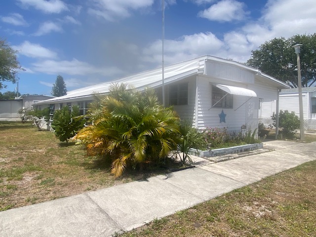 1208 Harry Sutton Road, Melbourne, Florida 32901, 3 Bedrooms Bedrooms, ,2 BathroomsBathrooms,55-Plus Mobile Home,For Sale,Harry Sutton Road,3722
