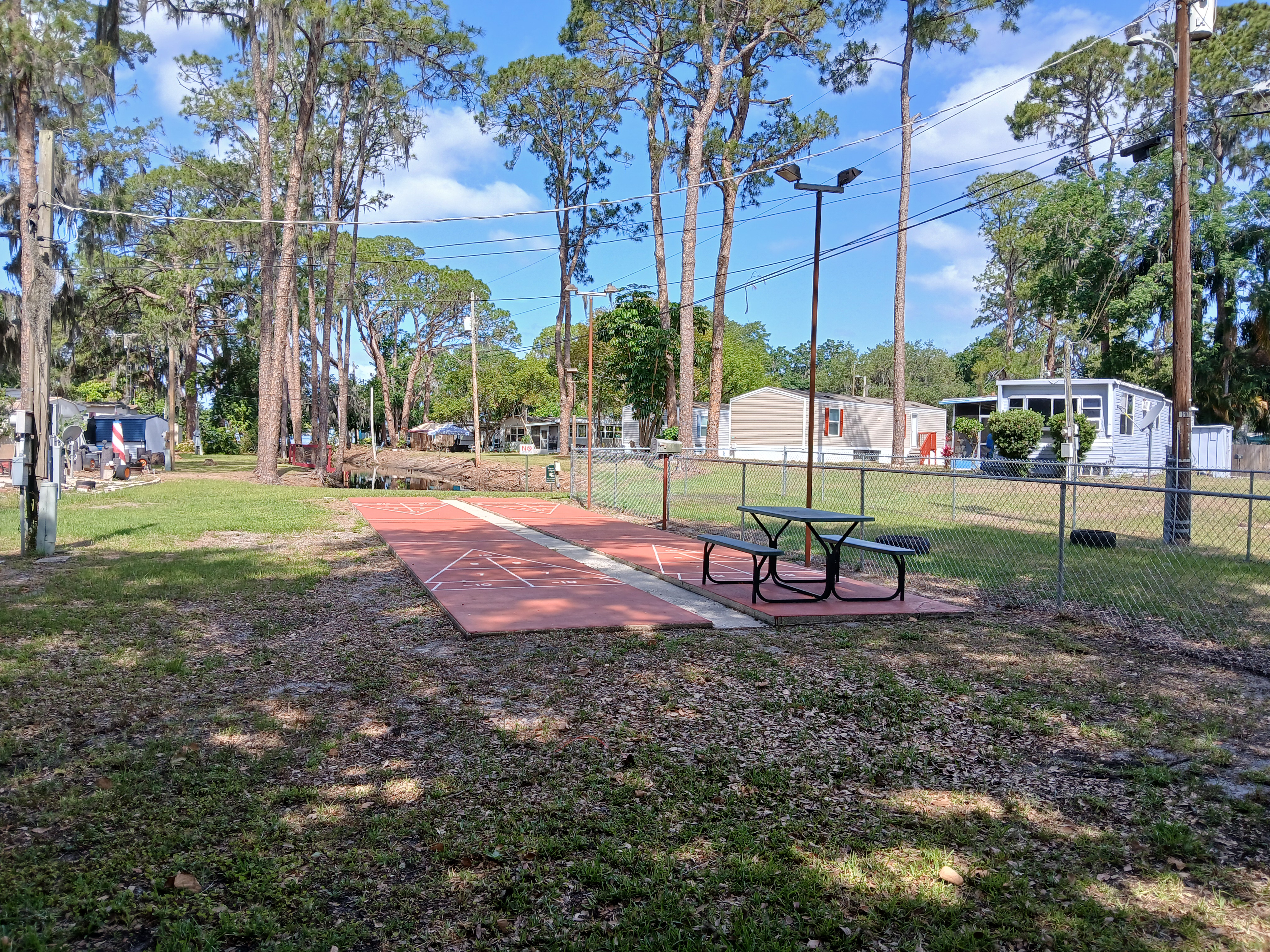 197 Sunset Drive, Lakeland, Florida 33850, 2 Bedrooms Bedrooms, ,1.5 BathroomsBathrooms,55-Plus Mobile Home,For Sale,Sunset Drive,3725