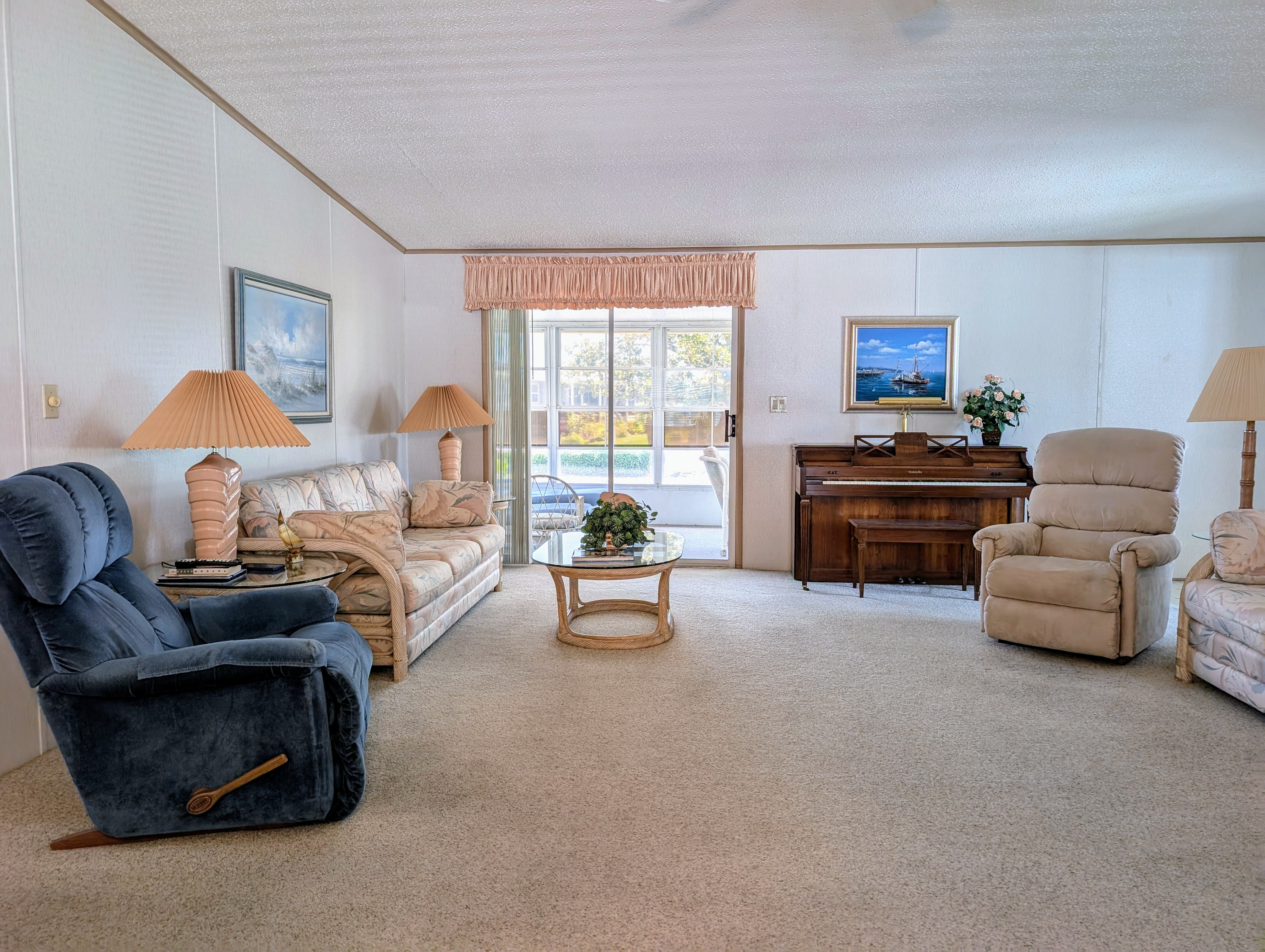 105 Palm Blvd, Parrish, Florida 34219, 2 Bedrooms Bedrooms, ,2 BathroomsBathrooms,55-Plus Mobile Home,For Sale,Palm Blvd,3744