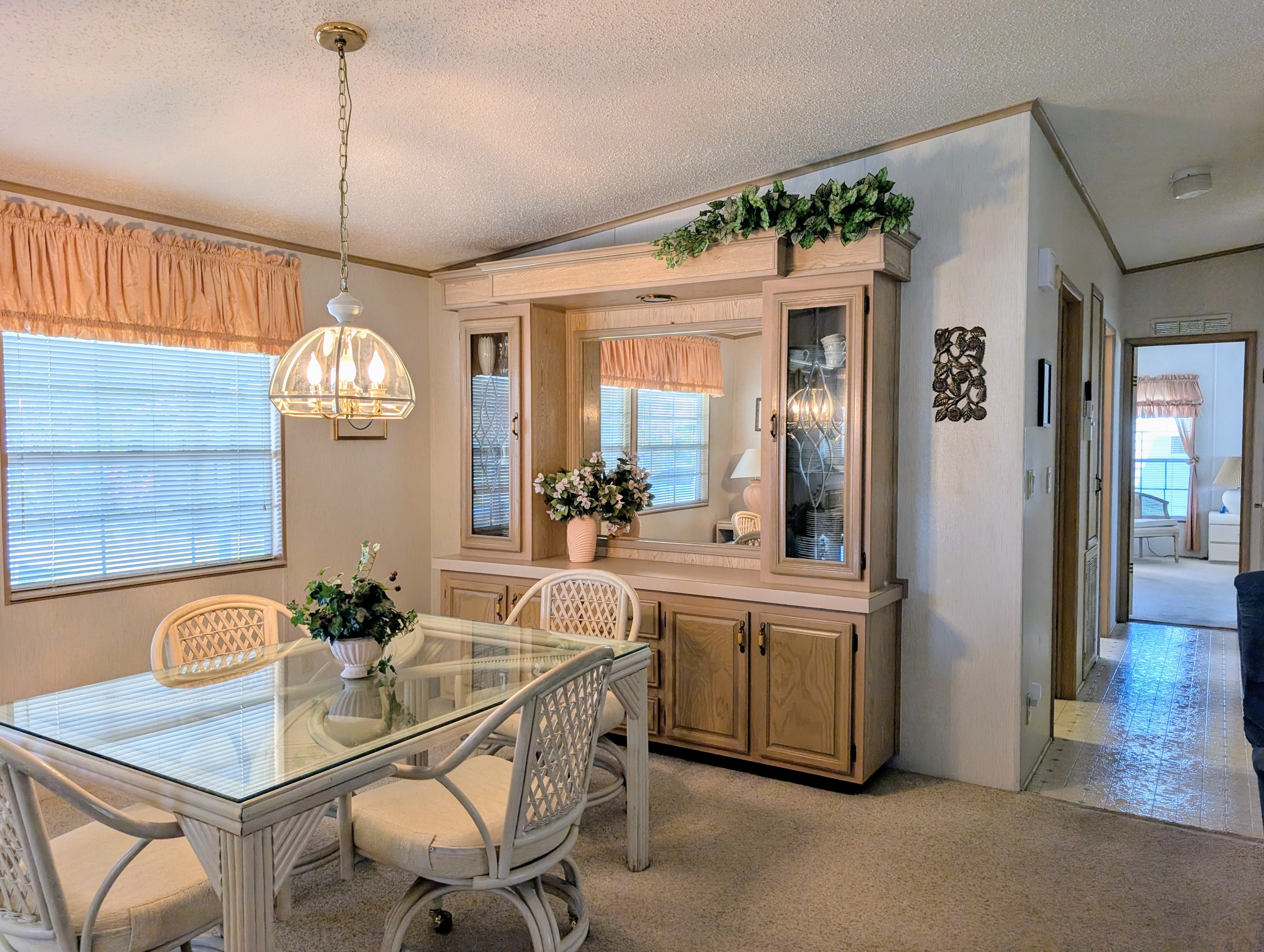 105 Palm Blvd, Parrish, Florida 34219, 2 Bedrooms Bedrooms, ,2 BathroomsBathrooms,55-Plus Mobile Home,For Sale,Palm Blvd,3744