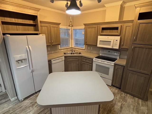 2419 Gulf to Bay Blvd, Lot 713, Clearwater, Florida 33765, 2 Bedrooms Bedrooms, ,2 BathroomsBathrooms,55-Plus Mobile Home,For Sale,Gulf to Bay Blvd, Lot 713,3752
