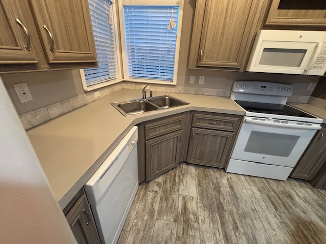 2419 Gulf to Bay Blvd, Lot 713, Clearwater, Florida 33765, 2 Bedrooms Bedrooms, ,2 BathroomsBathrooms,55-Plus Mobile Home,For Sale,Gulf to Bay Blvd, Lot 713,3752