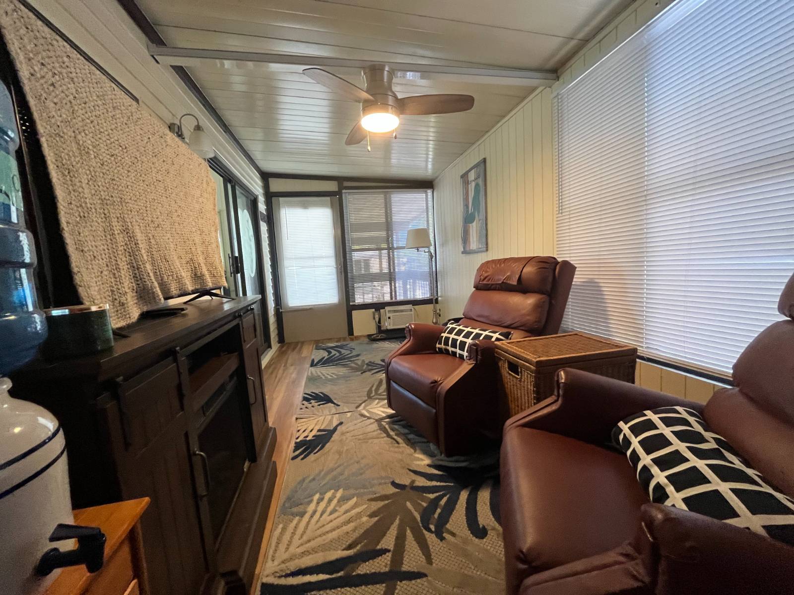 8225 Arevee Drive, Lot 334, New Port Richey, Florida 34653, 1 Bedroom Bedrooms, ,1 BathroomBathrooms,55-Plus Mobile Home,For Sale,Arevee Drive, Lot 334,3761