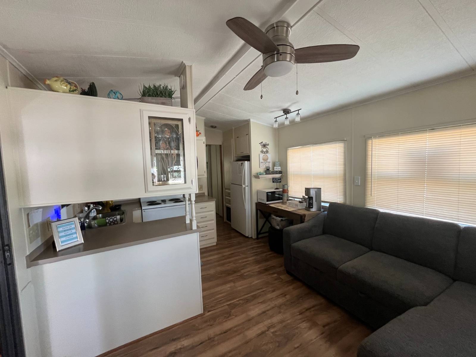 8225 Arevee Drive, Lot 334, New Port Richey, Florida 34653, 1 Bedroom Bedrooms, ,1 BathroomBathrooms,55-Plus Mobile Home,For Sale,Arevee Drive, Lot 334,3761