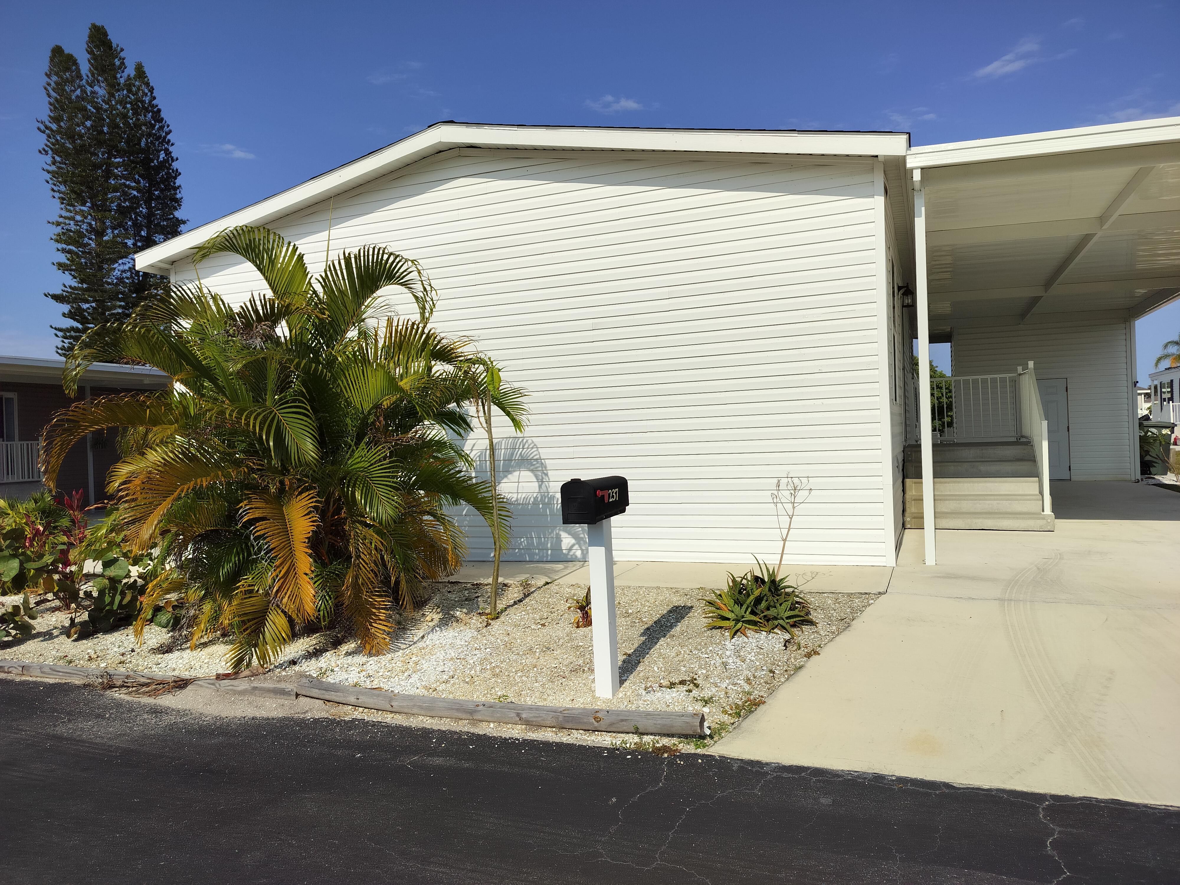 237 Peacock St, Fort Pierce, Florida 34982, 3 Bedrooms Bedrooms, ,2 BathroomsBathrooms,55-Plus Mobile Home,For Sale,Peacock St,3767