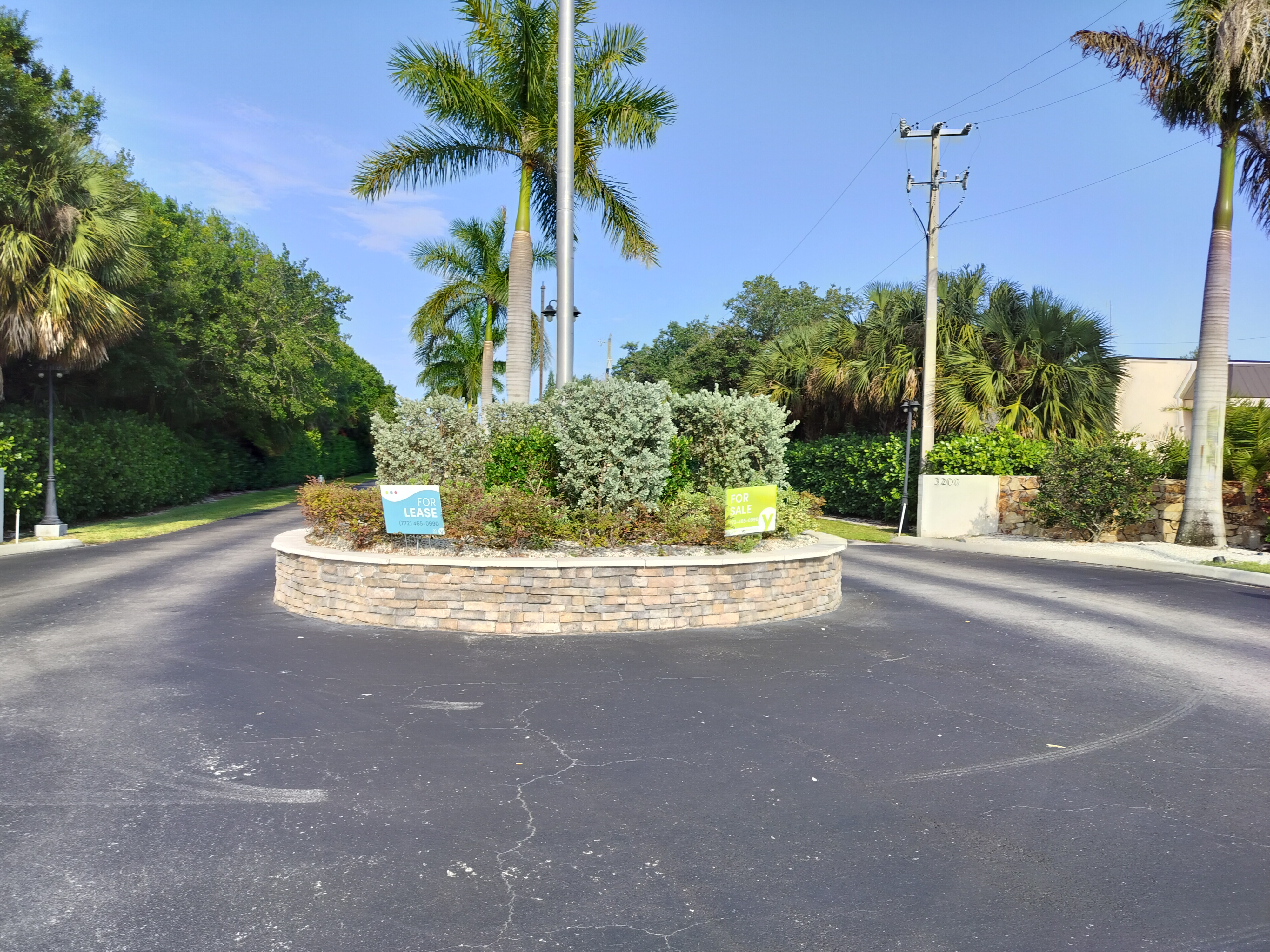 237 Peacock St, Fort Pierce, Florida 34982, 3 Bedrooms Bedrooms, ,2 BathroomsBathrooms,55-Plus Mobile Home,For Sale,Peacock St,3767