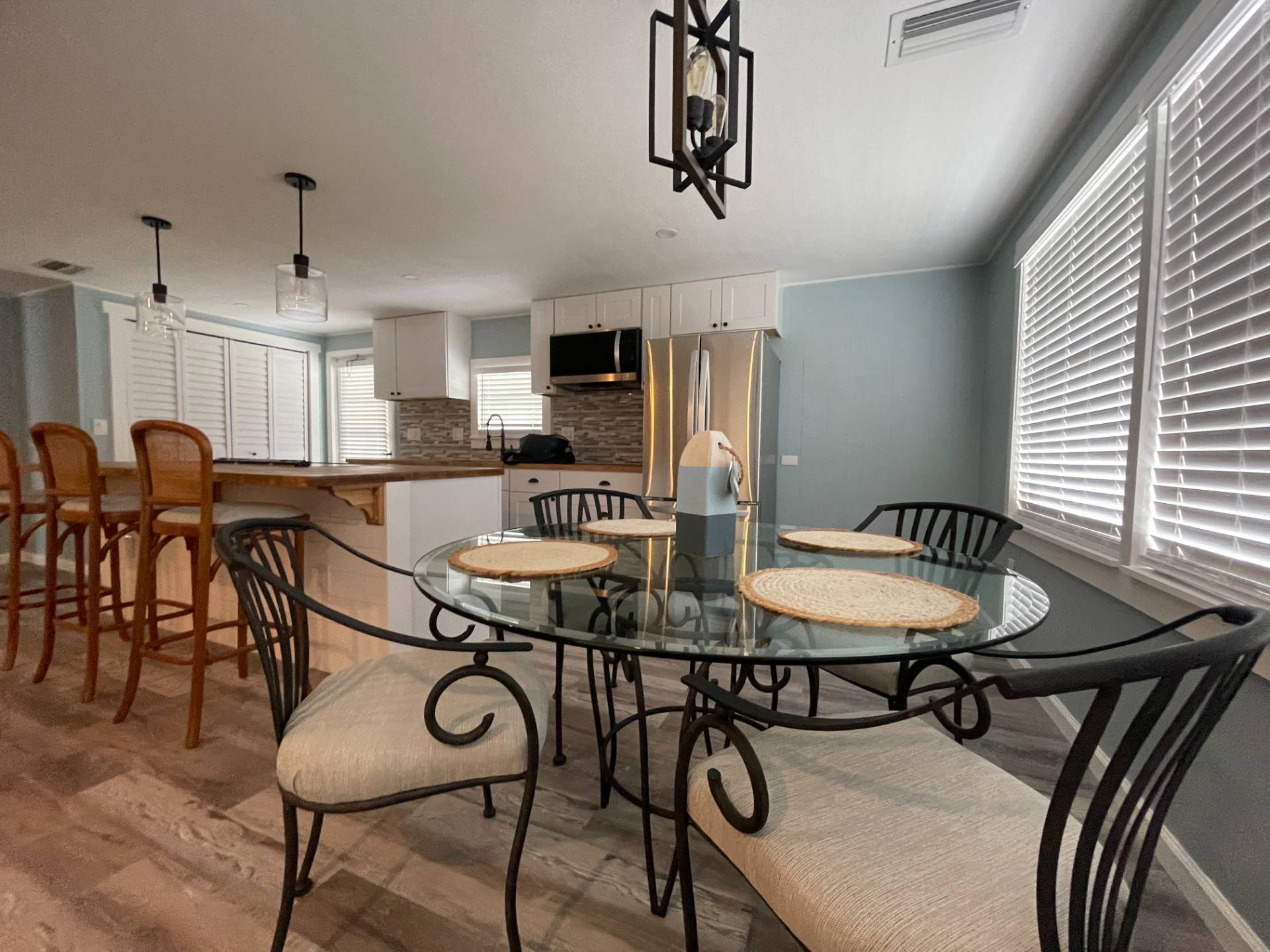 7523 Kings Drive, Ellenton, Florida 34222, 2 Bedrooms Bedrooms, ,2 BathroomsBathrooms,55-Plus Mobile Home,For Sale,Kings Drive,3770